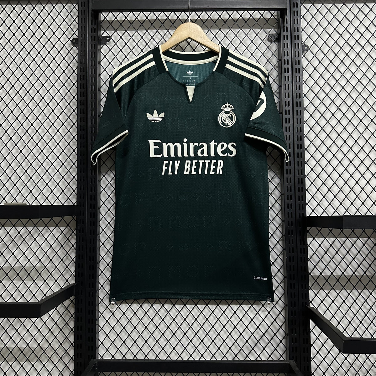 Real Madrid 26/27 Away Kit – image 1