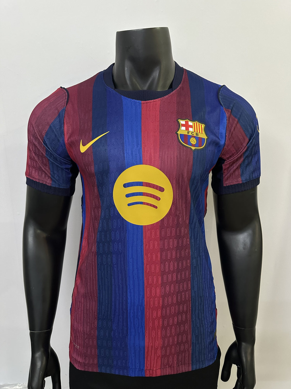 Barcelona Player 26/27 Home Kit – image 1