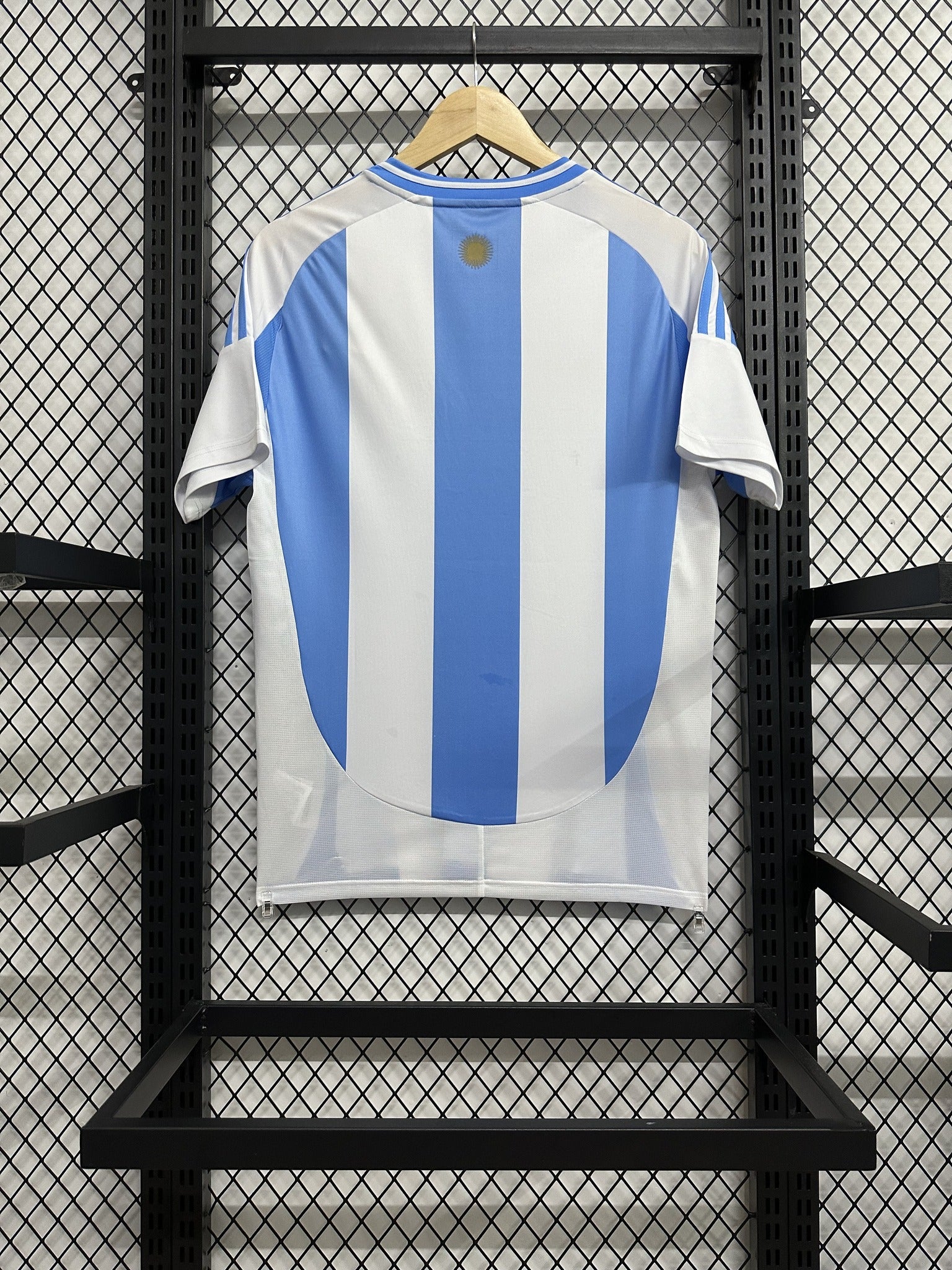 Argentina 24/25 Home Kit – image 2