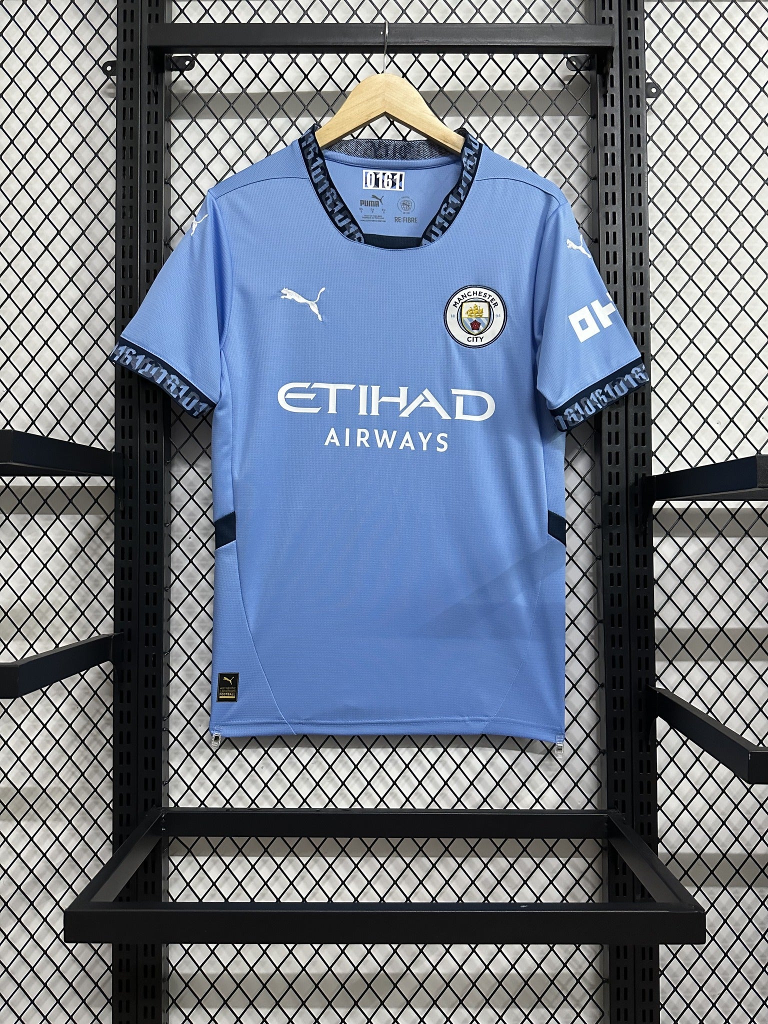Manchester City 24/25 Home Kit – image 1