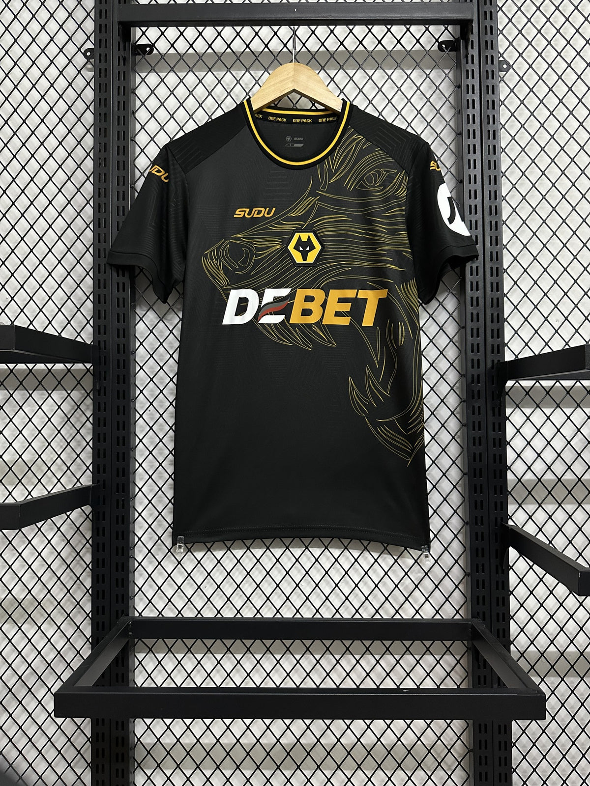 Wolverhampton 24/25 Away Kit – image 1