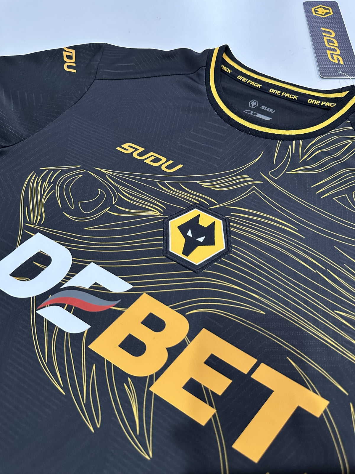 Wolverhampton 24/25 Away Kit – image 4