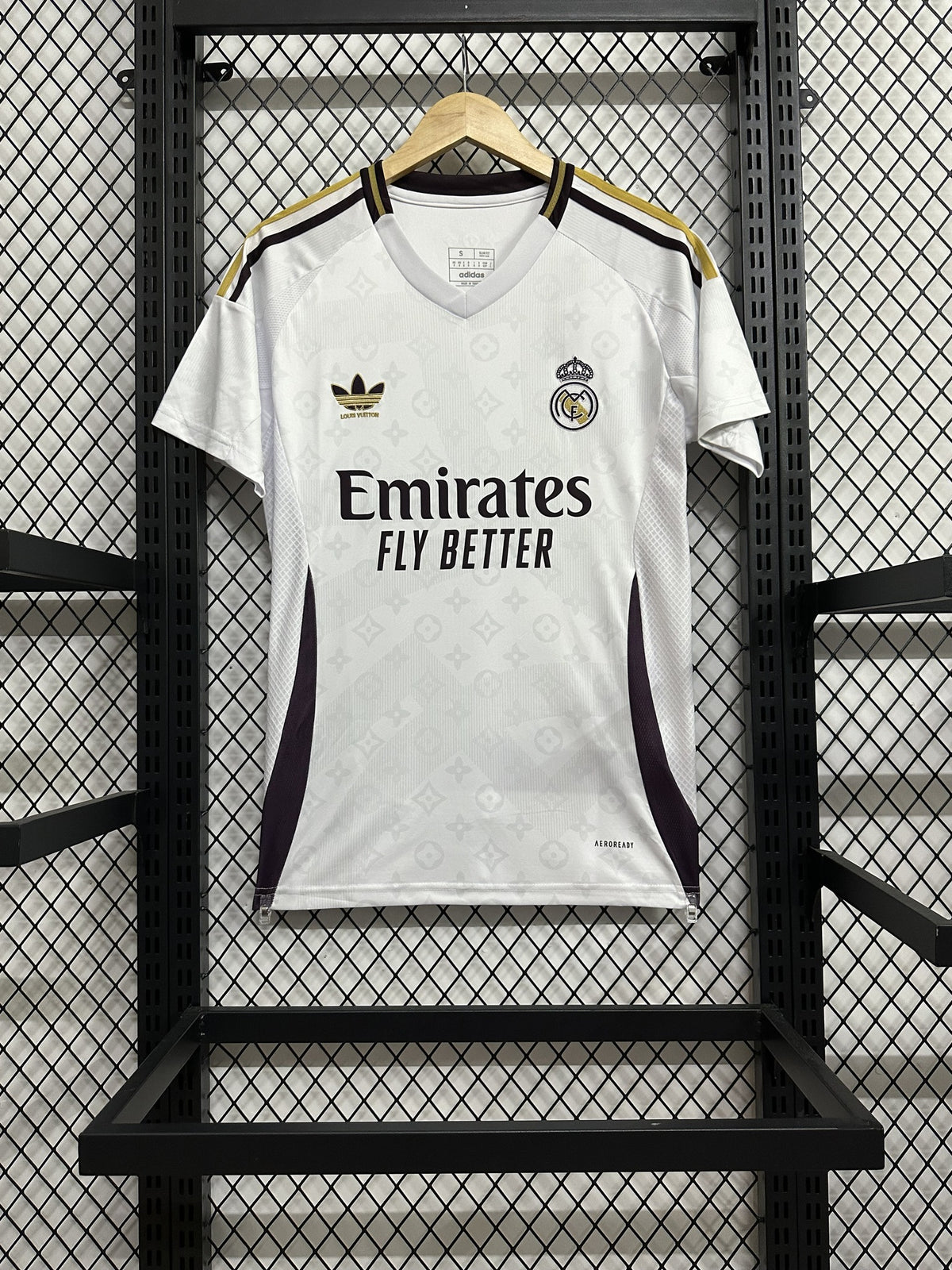 Real Madrid 24/25 Collaboration Special Edition Kit – image 1