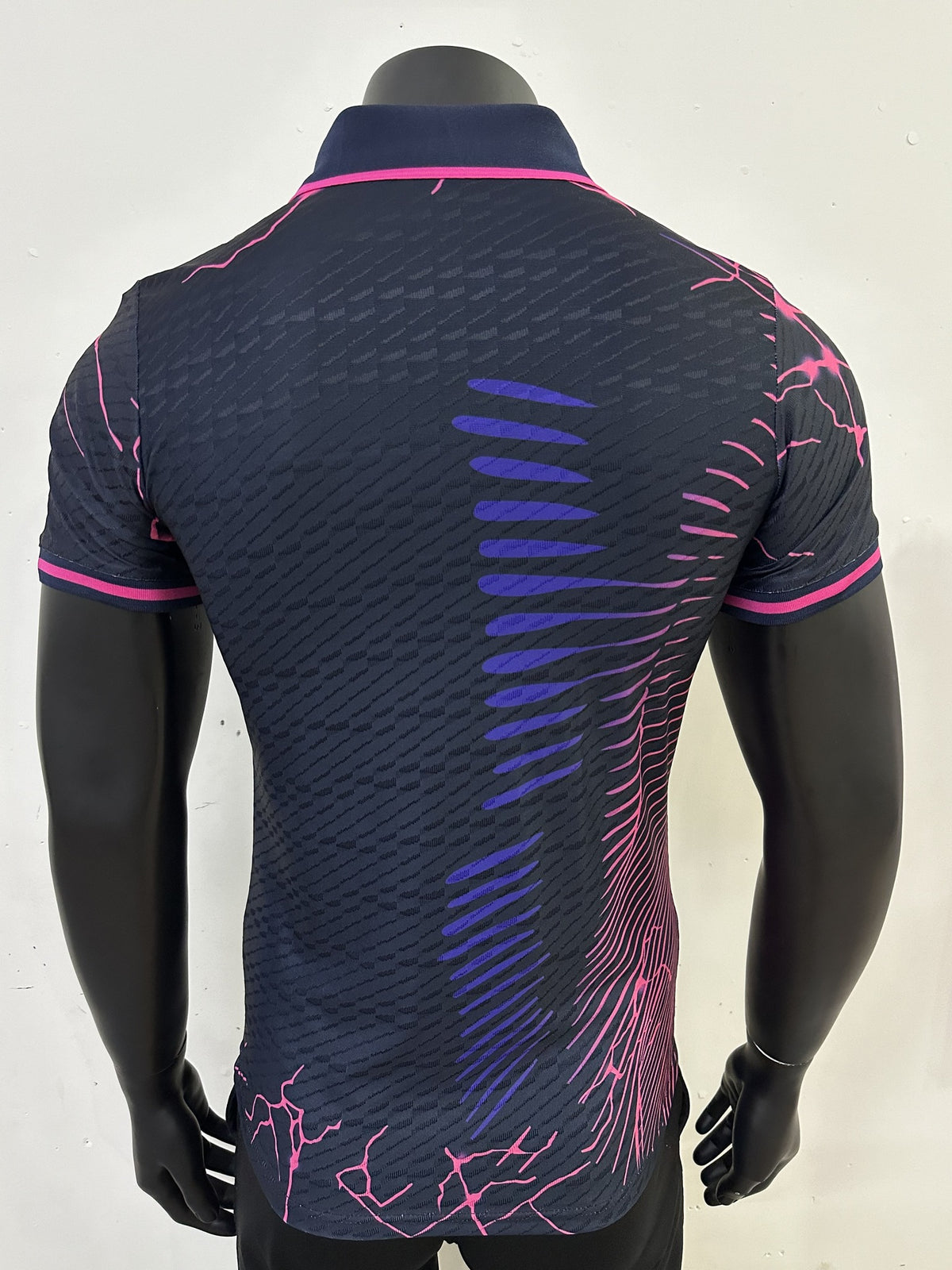 Real Madrid Player 24/25 Pink Panther Special Edition Kit – image 2