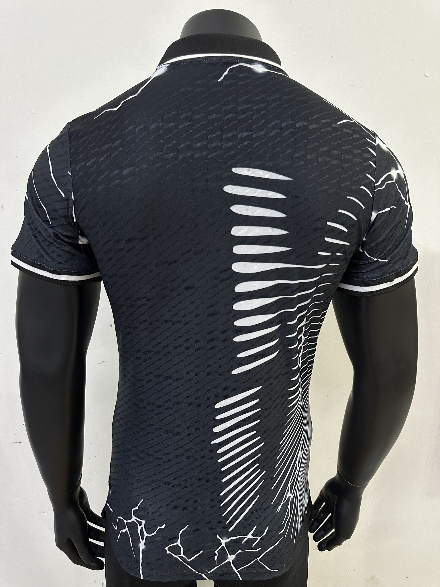 Real Madrid Player 24/25 Black Panther Special Edition Kit – image 2