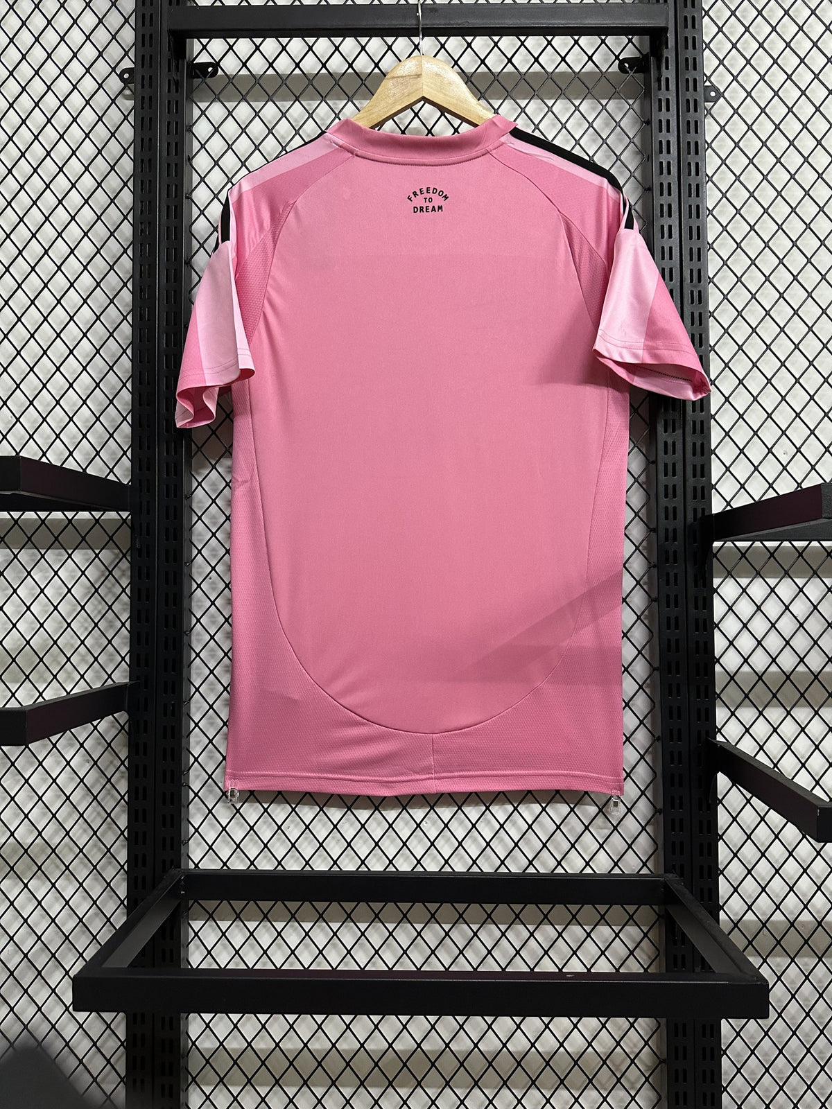 Inter Miami 25/26 Home Kit – image 2