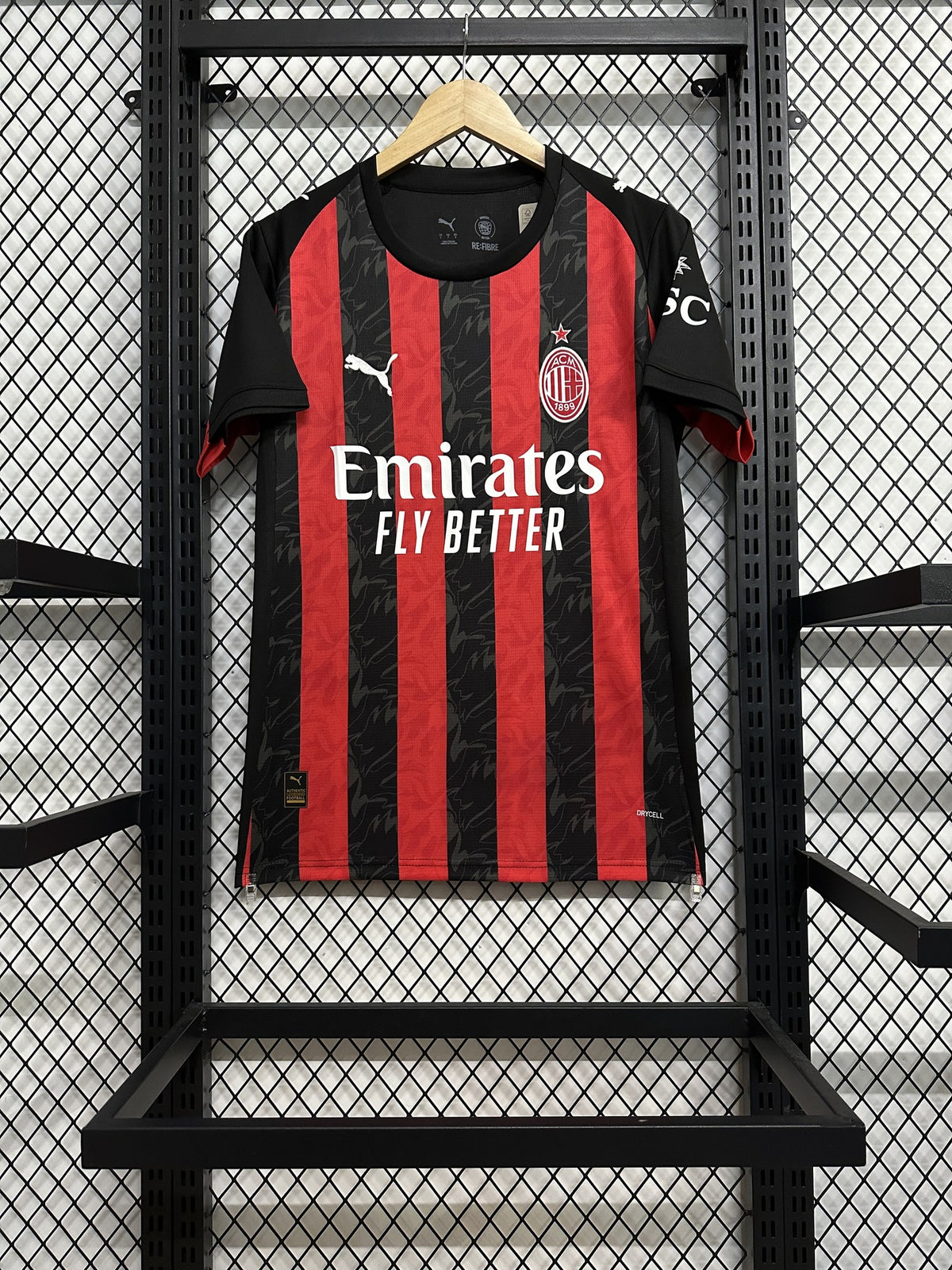 AC Milan 25/26 Home Kit – image 1