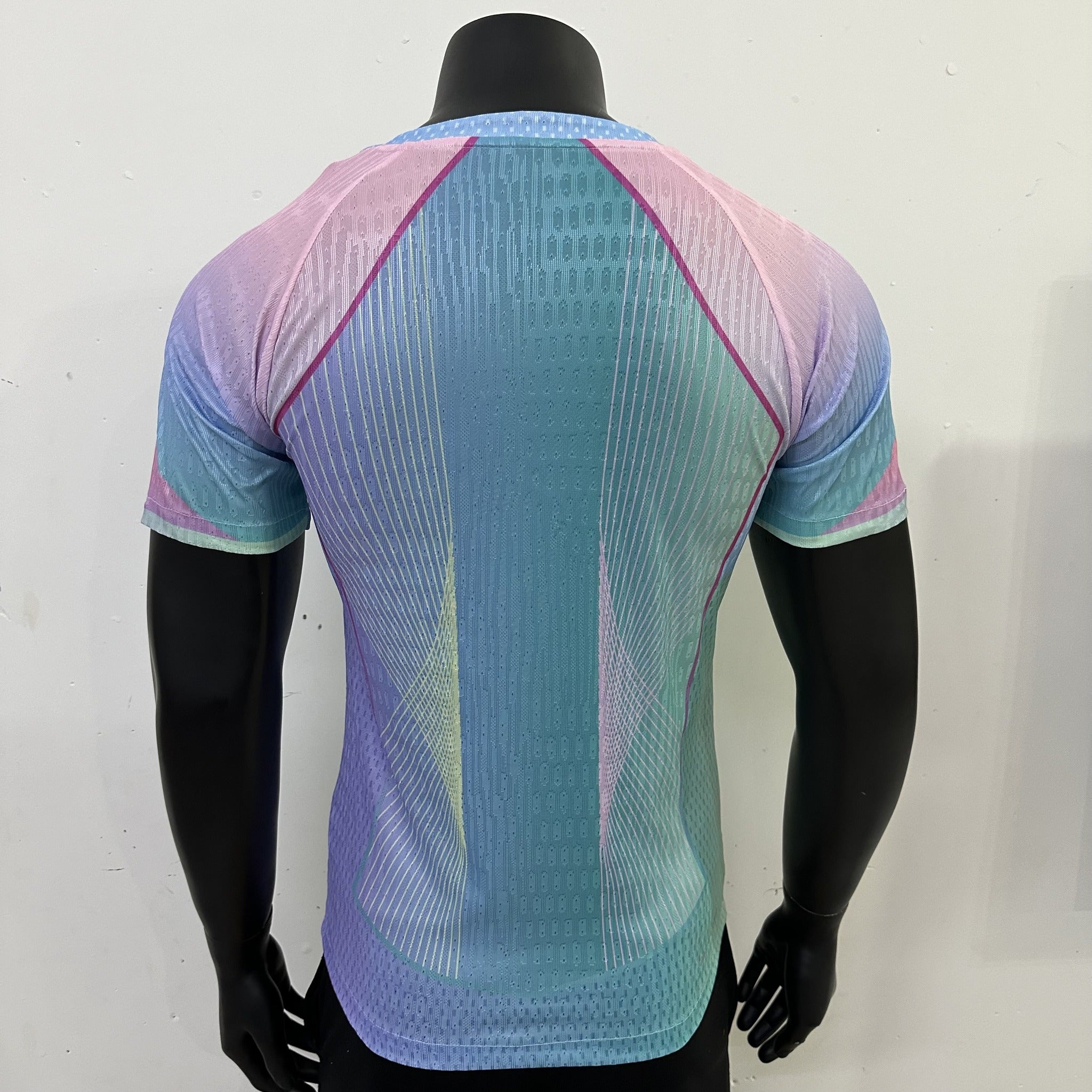 Barcelona Player 25/26 Design Blue & Pink Special Edition Kit – image 4