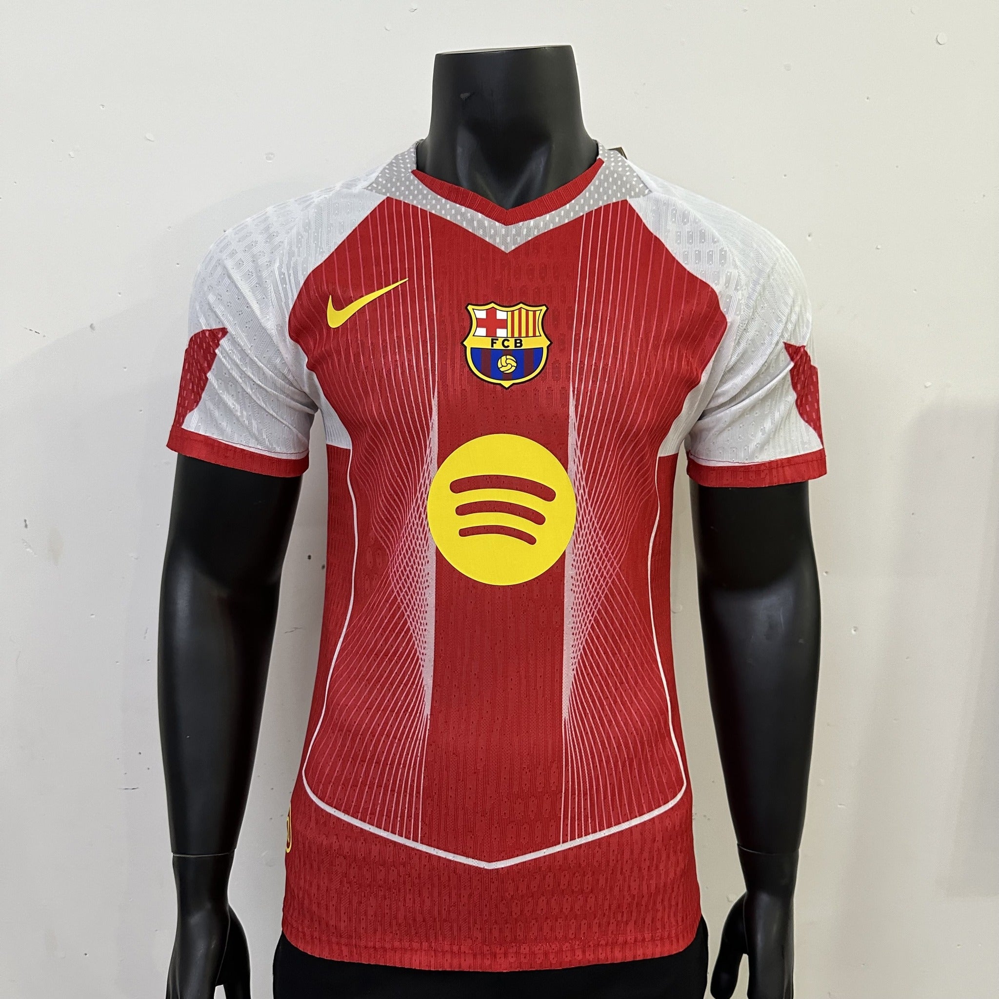 Barcelona Player 25/26 Design Red Special Edition Kit – image 3