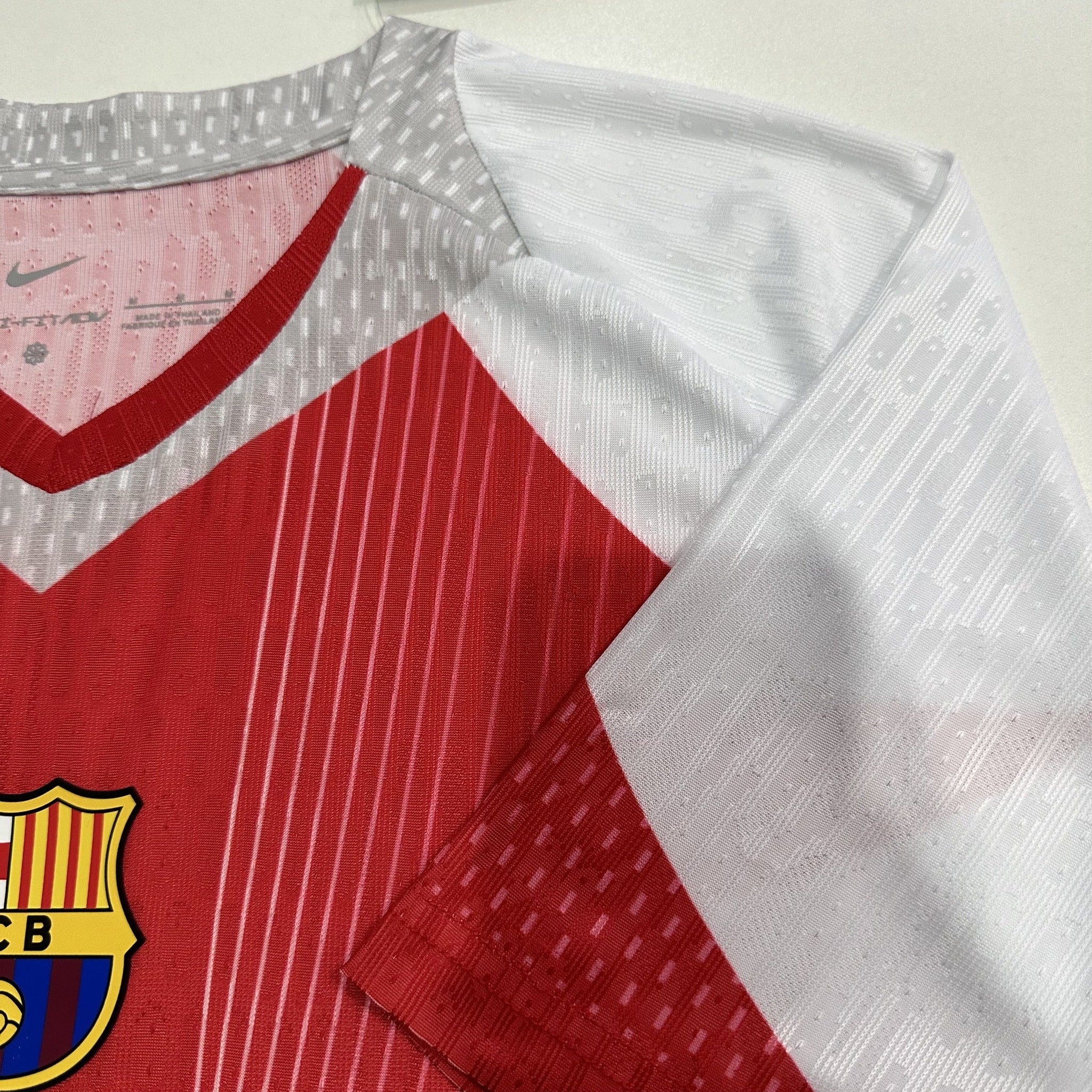 Barcelona Player 25/26 Design Red Special Edition Kit – image 9