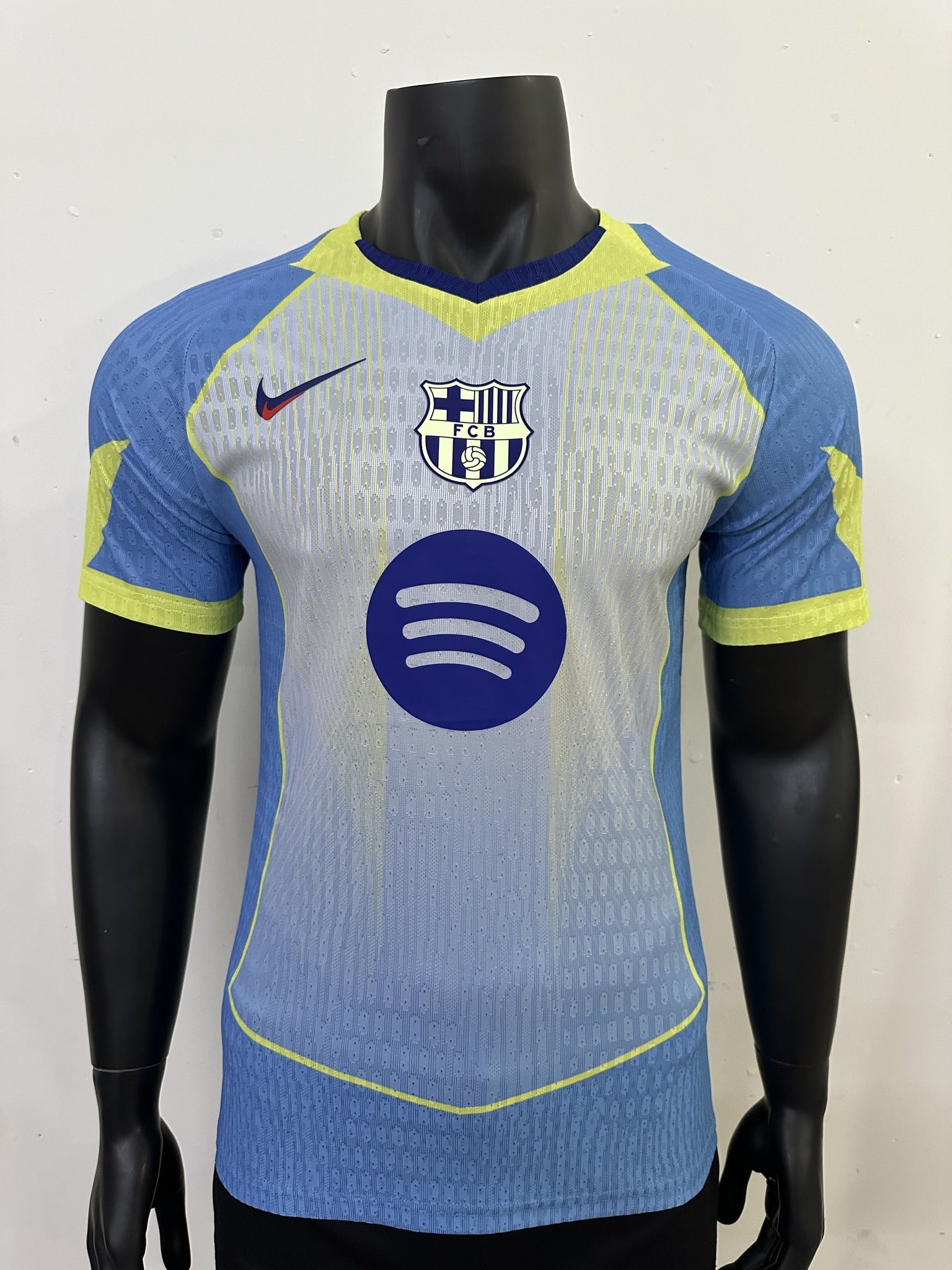Barcelona Player 25/26 Design Blue Special Edition Kit – image 1