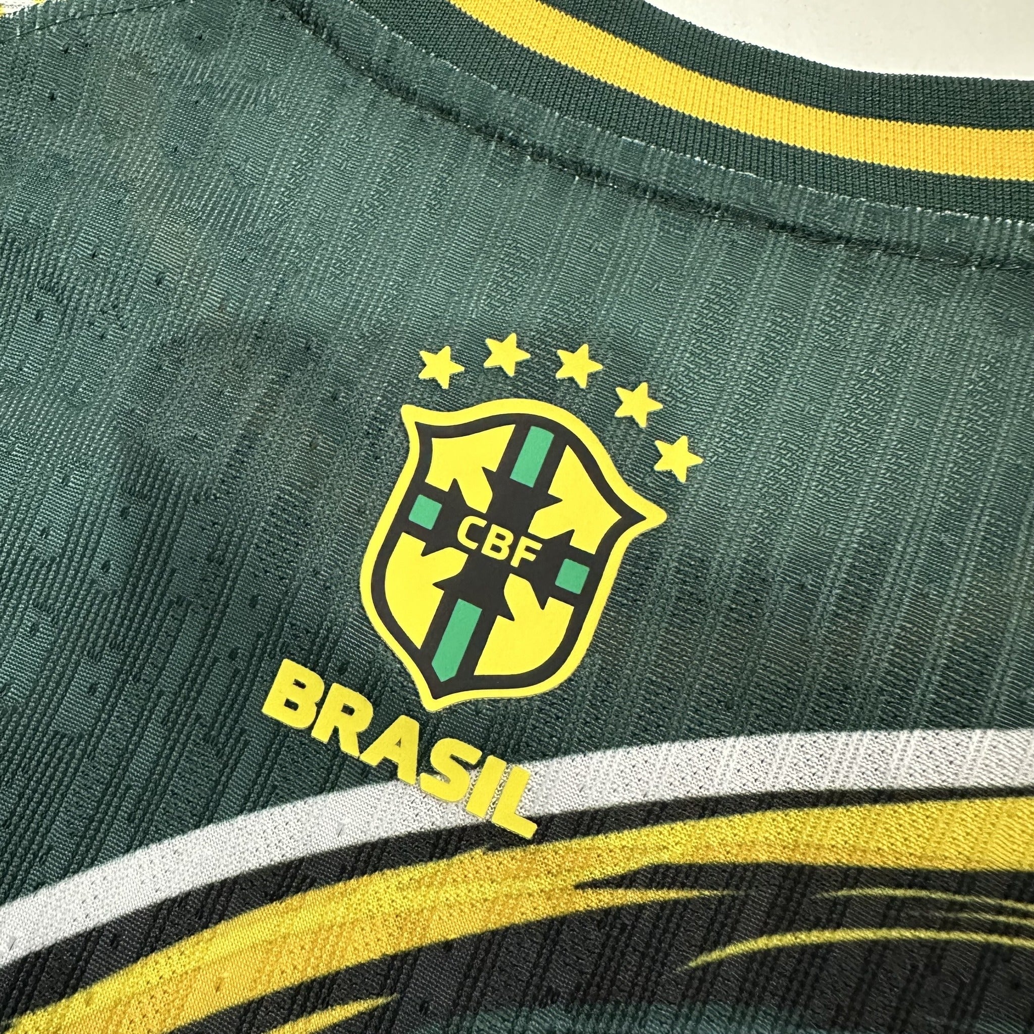 Brazil Player 25/26 Flying Eagle Special Edition Kit – image 9