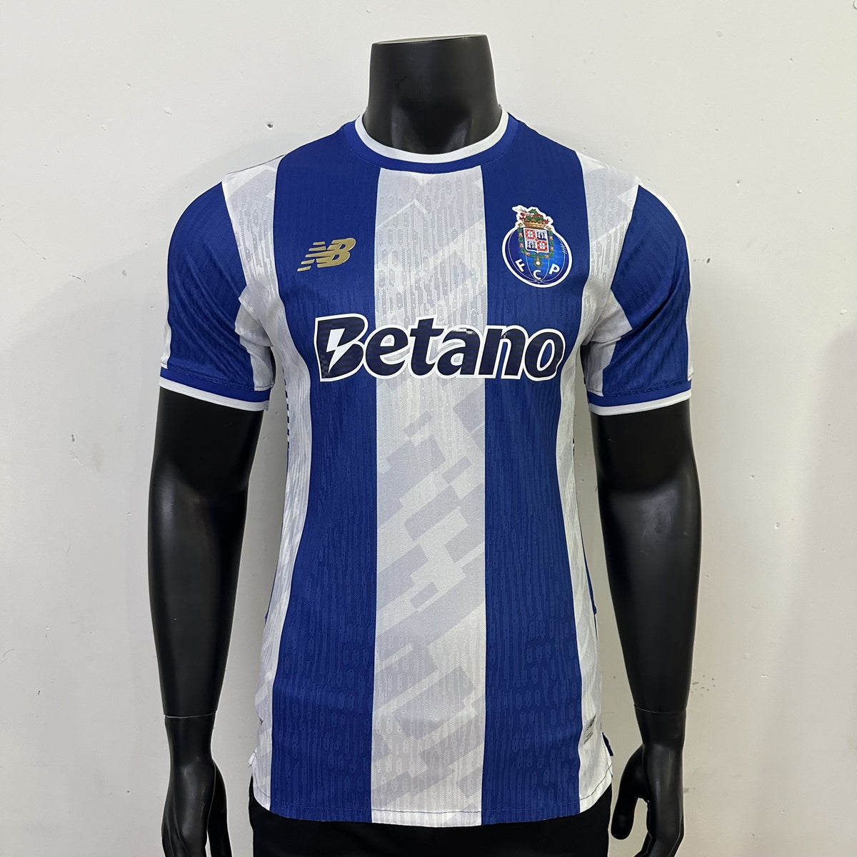FC Porto Player 25/26 Home Kit – image 3