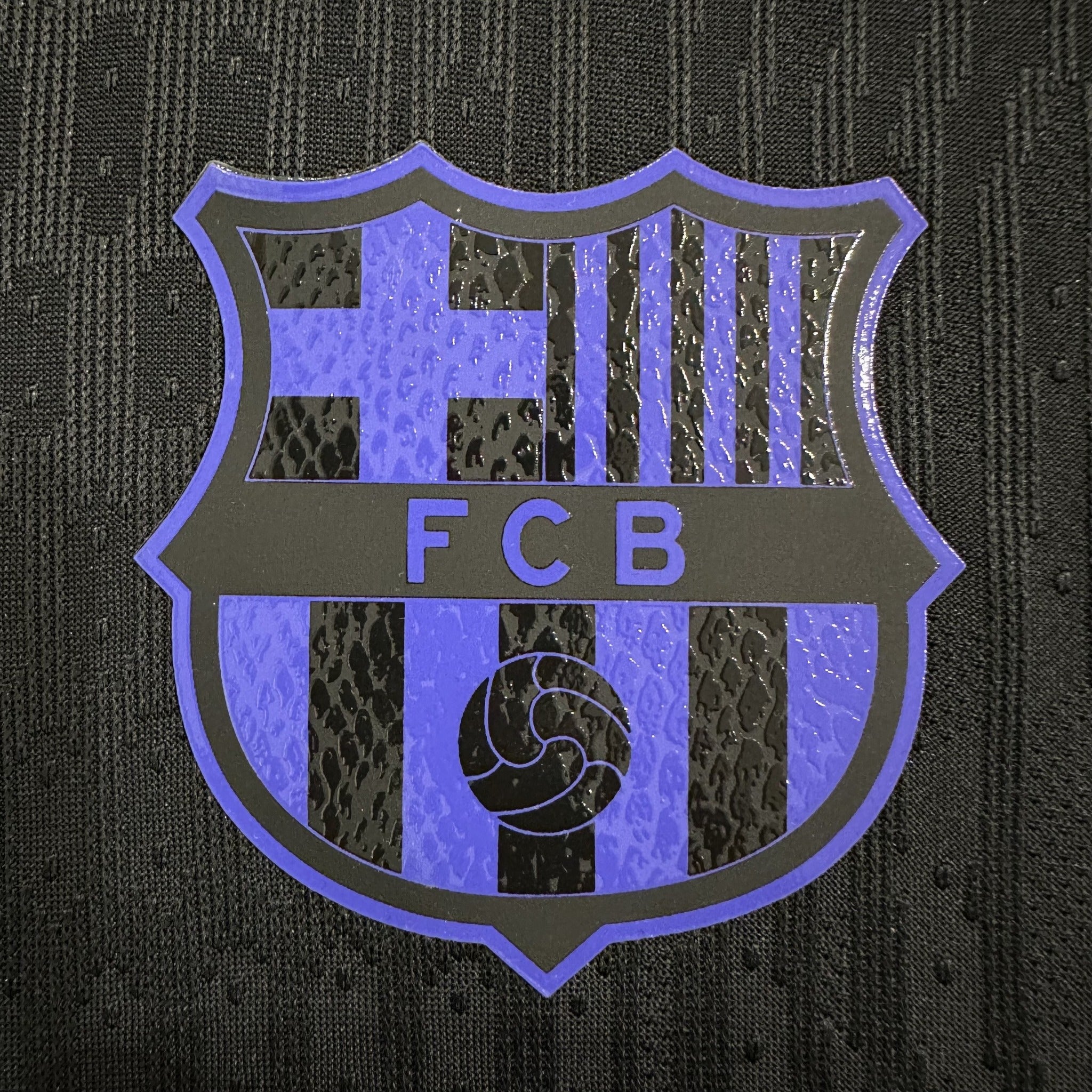 Barcelona Player 25/26 Away Purple Logo Kit – image 6