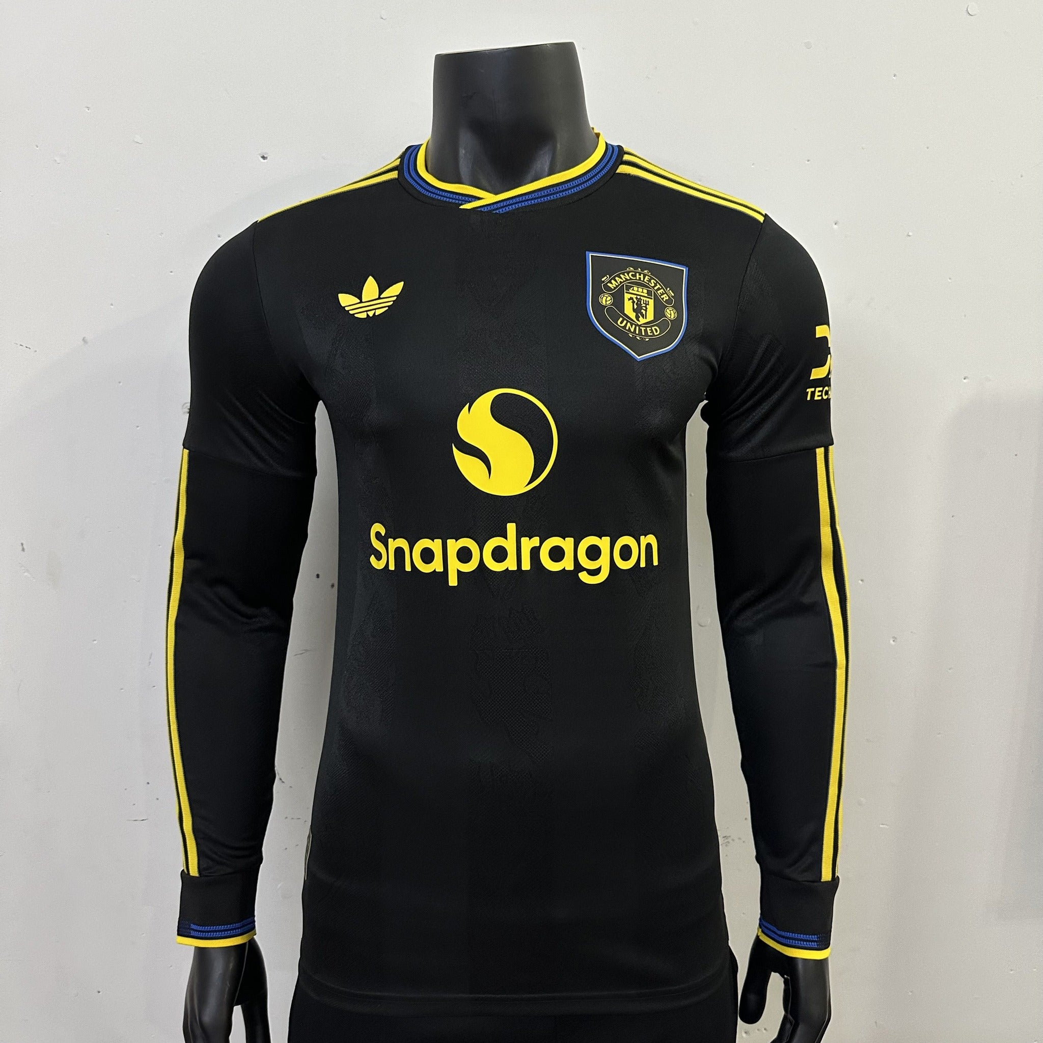 Manchester United Player 25/26 Third Long Sleeve Kit – image 3
