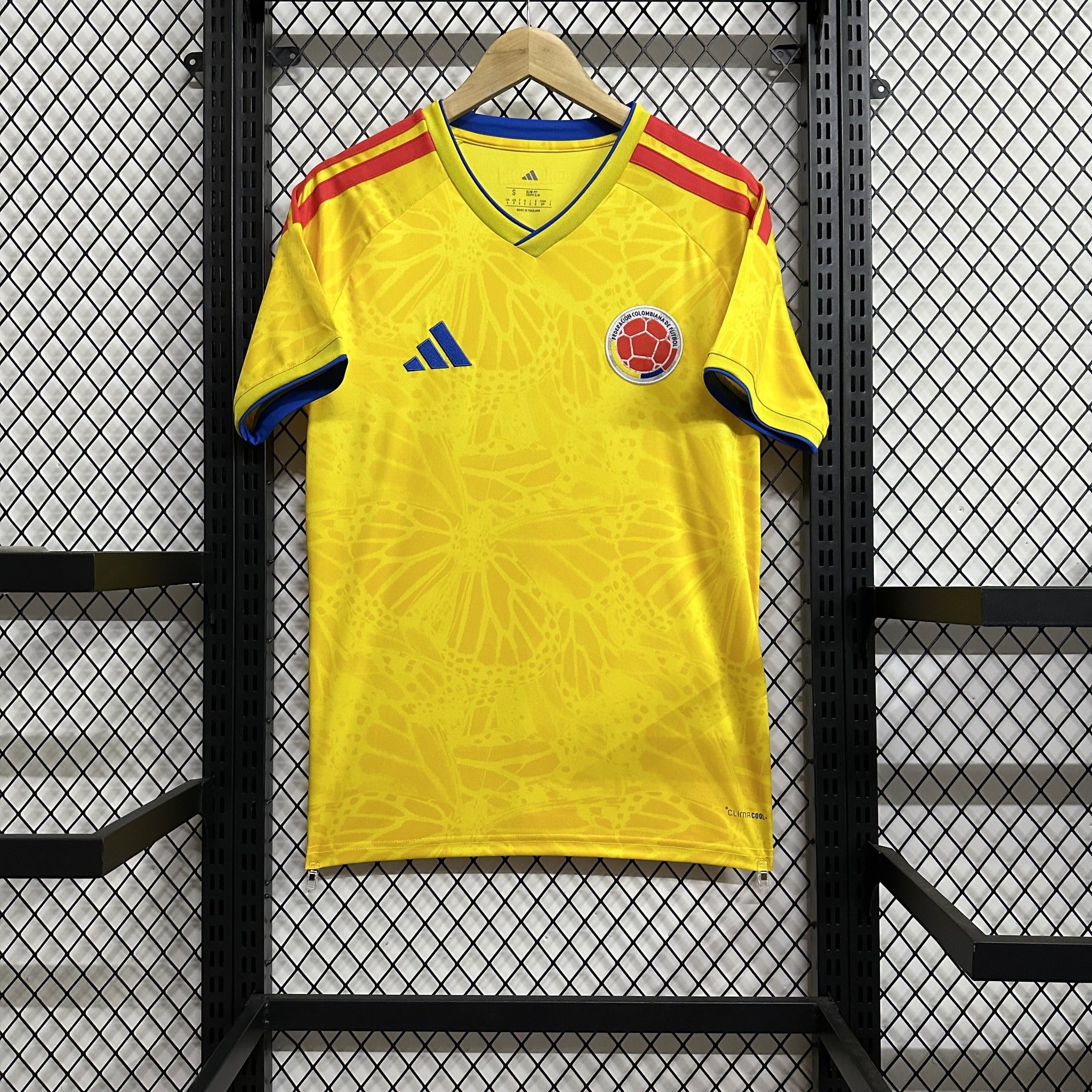 Colombia 26/27 Home Kit – image 1