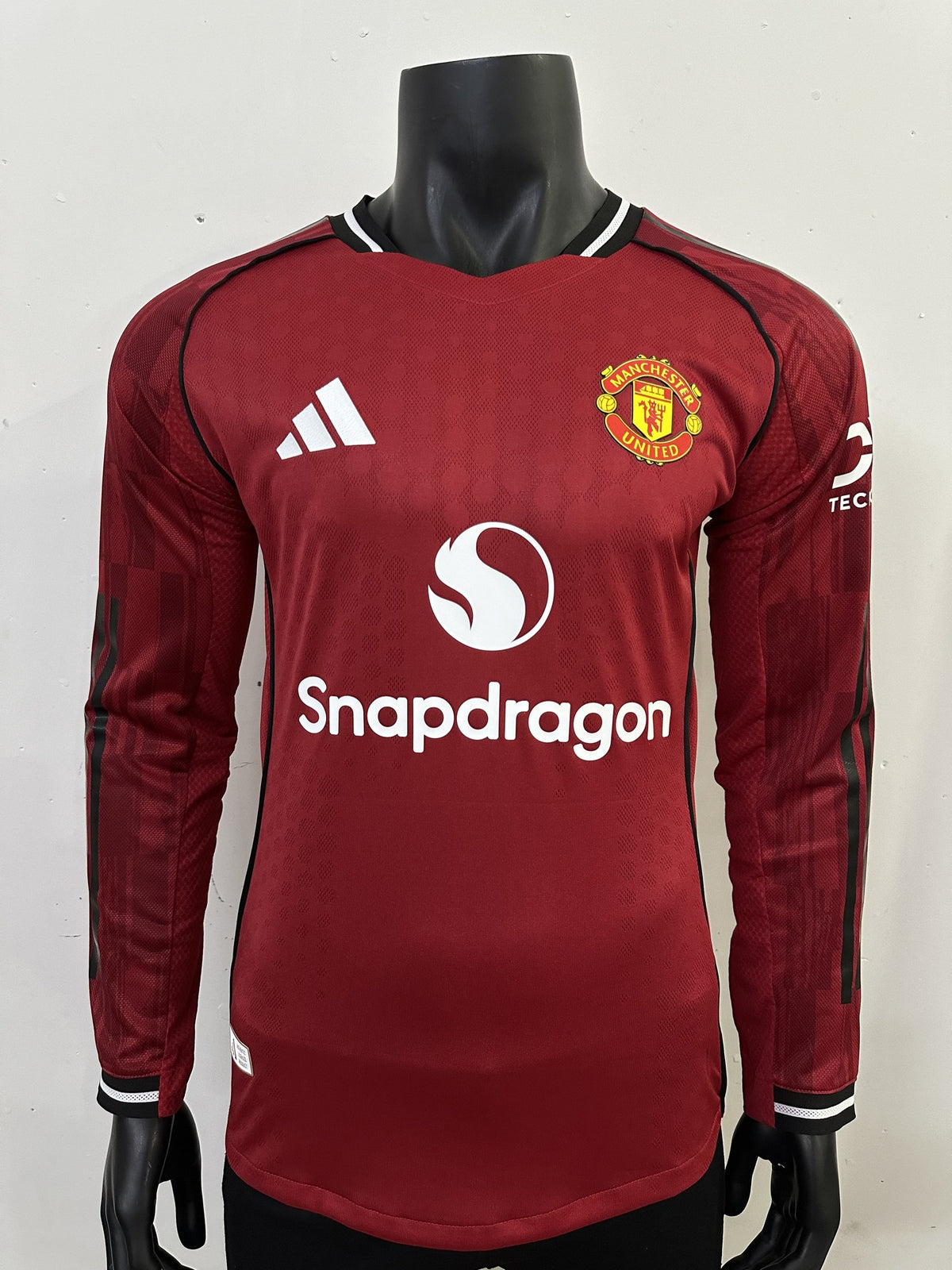 Manchester United Player 25/26 Home Long Sleeve Kit – image 1