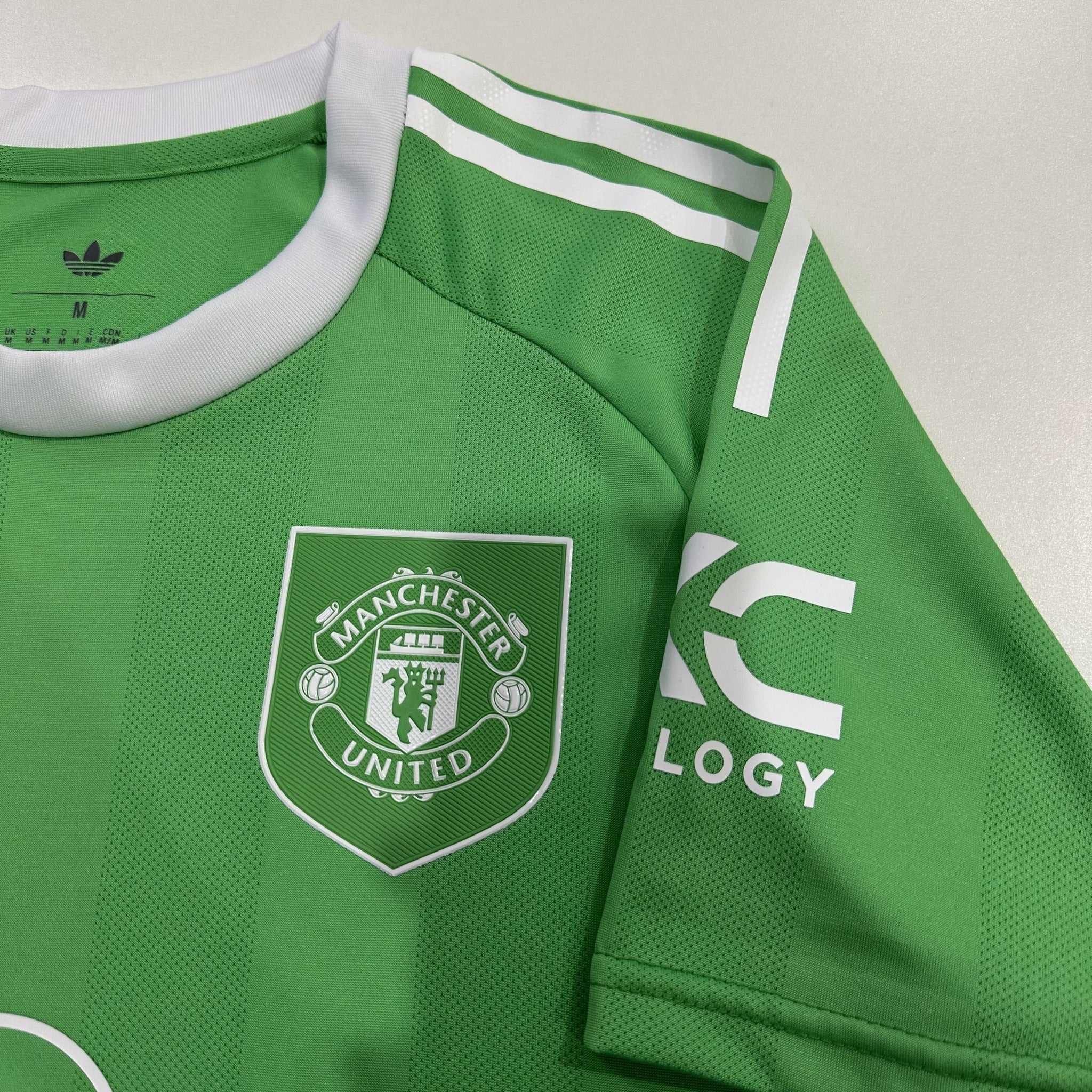 Manchester United Player 25/26 Goalkeeper Kit – image 9