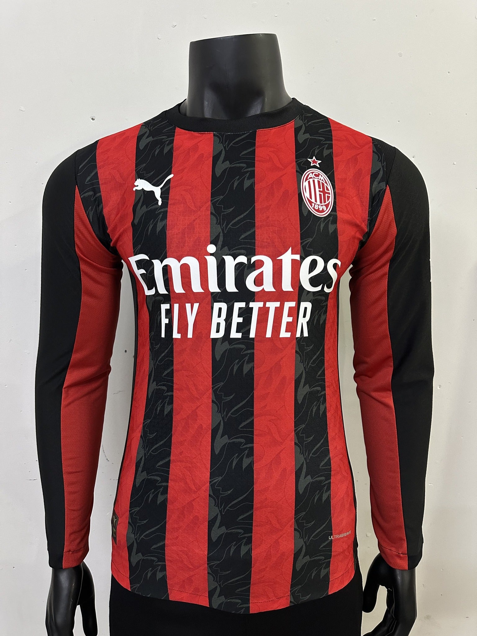 AC Milan Player 25/26 Home Long Sleeve Kit – image 1