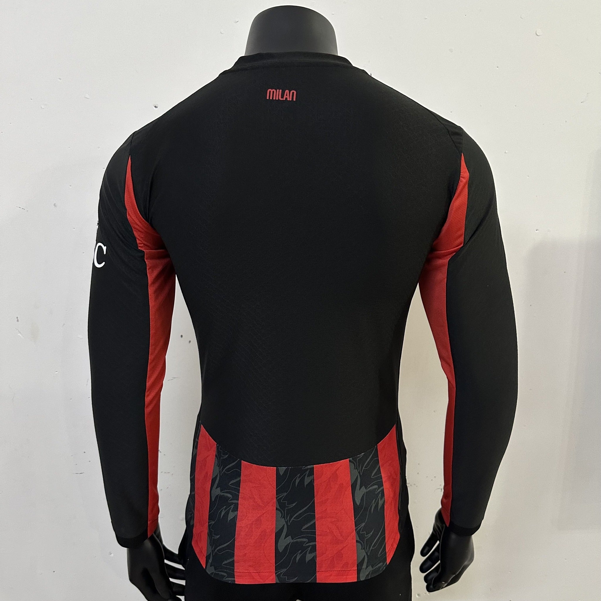 AC Milan Player 25/26 Home Long Sleeve Kit – image 4