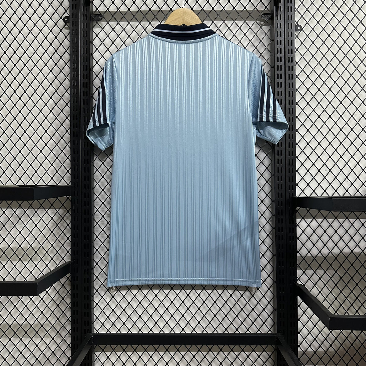 Manchester City 25/26 x Oasis Sky Blue Special Edition Kit – image 2
