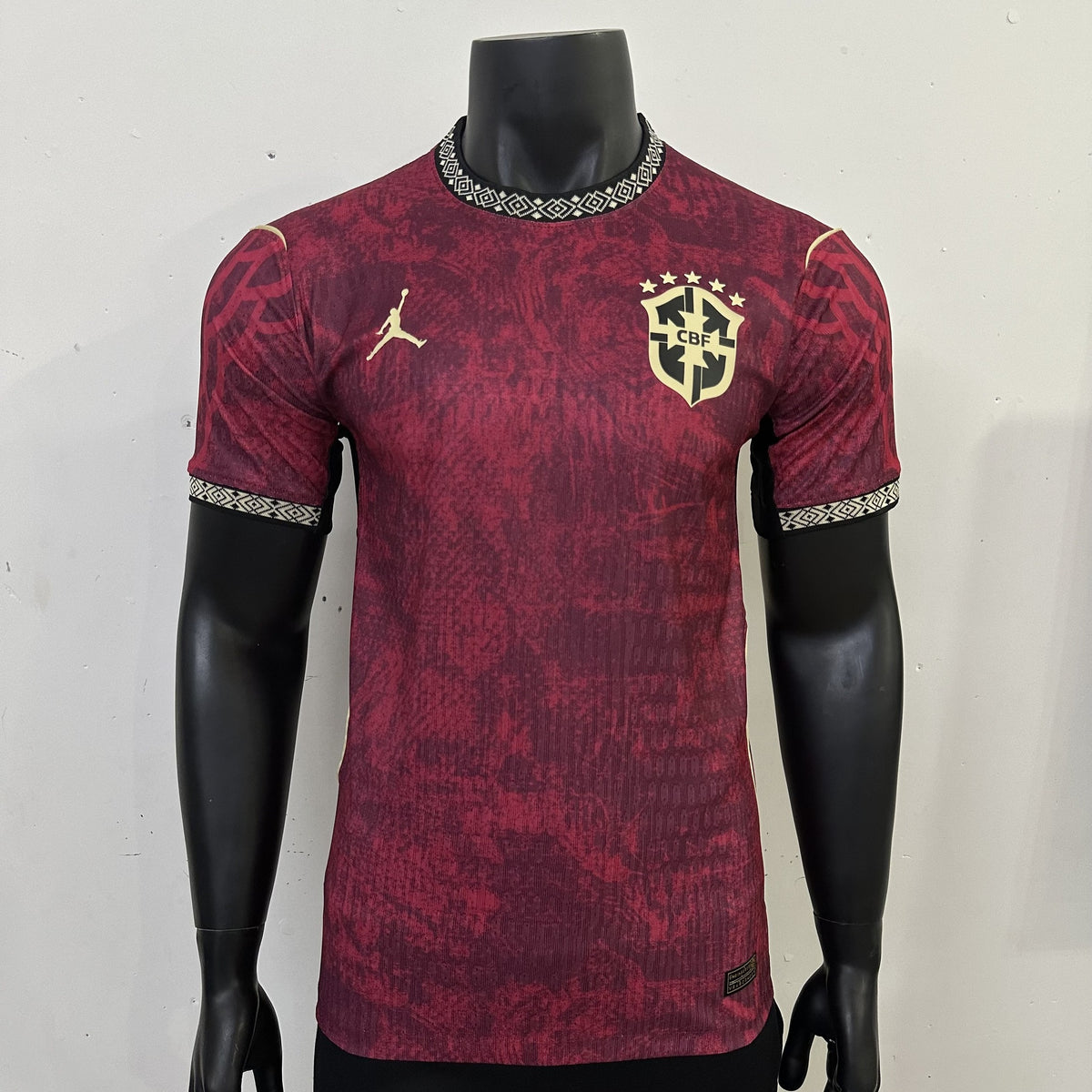 Brazil Player 26/27 Burgundy Special Edition Kit – image 3