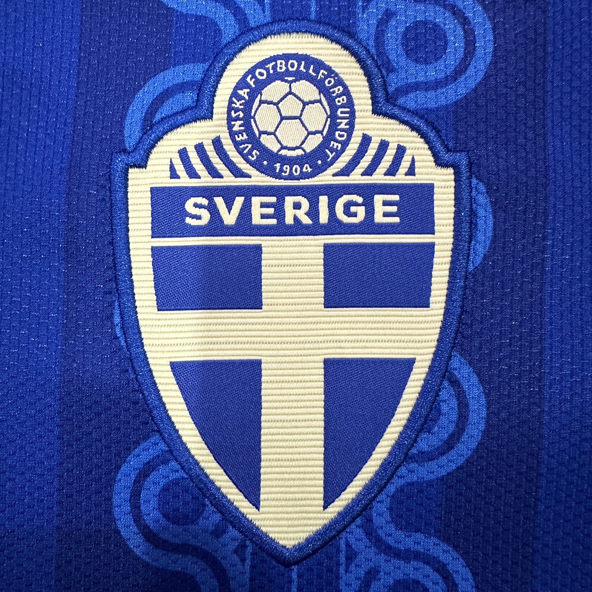 Sweden 26/27 Away Kit – image 5