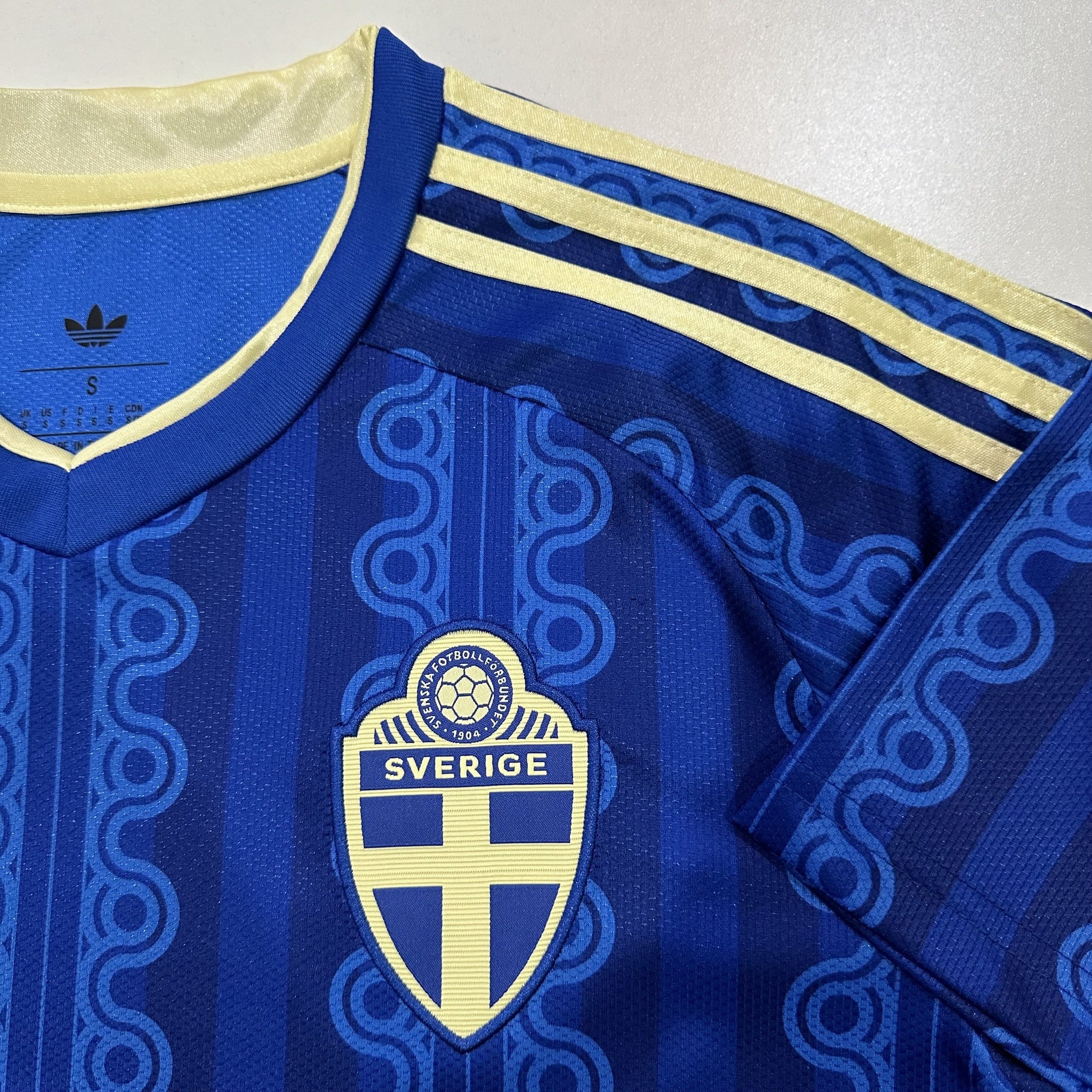 Sweden 26/27 Away Kit – image 9