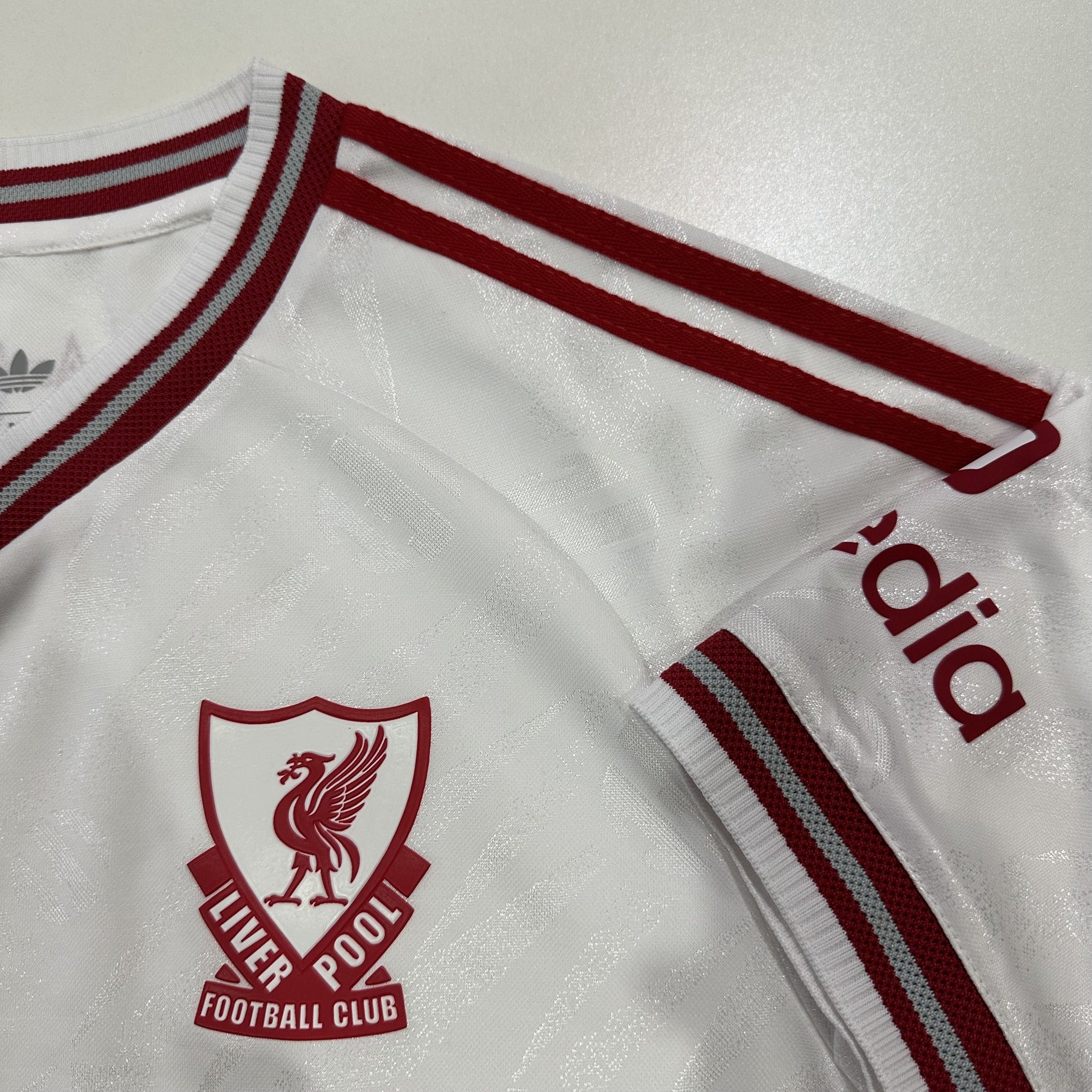 Liverpool Player 26/27 Away Kit – image 9