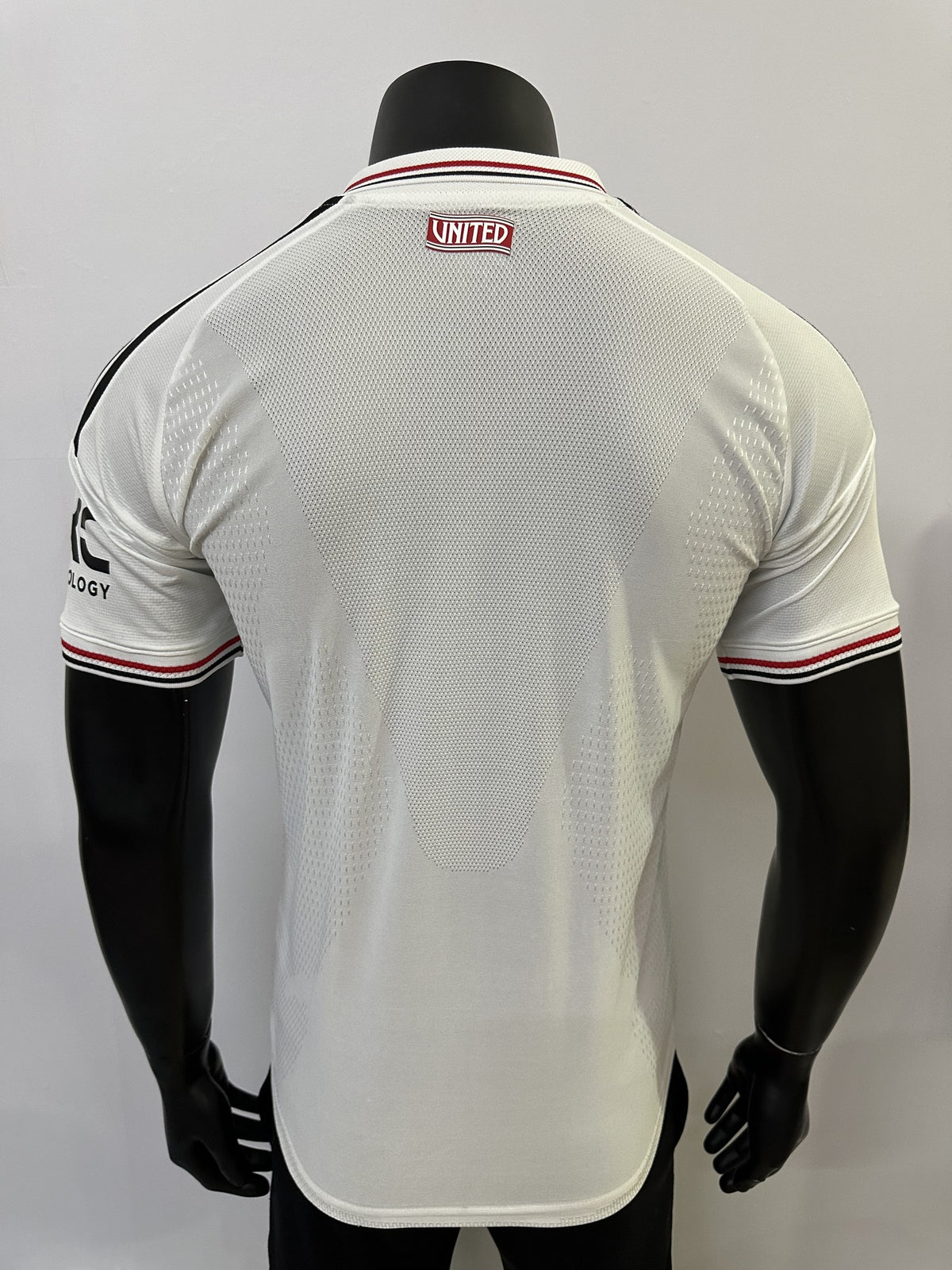 Manchester United Player 26/27 Design White Special Edition Kit – image 2