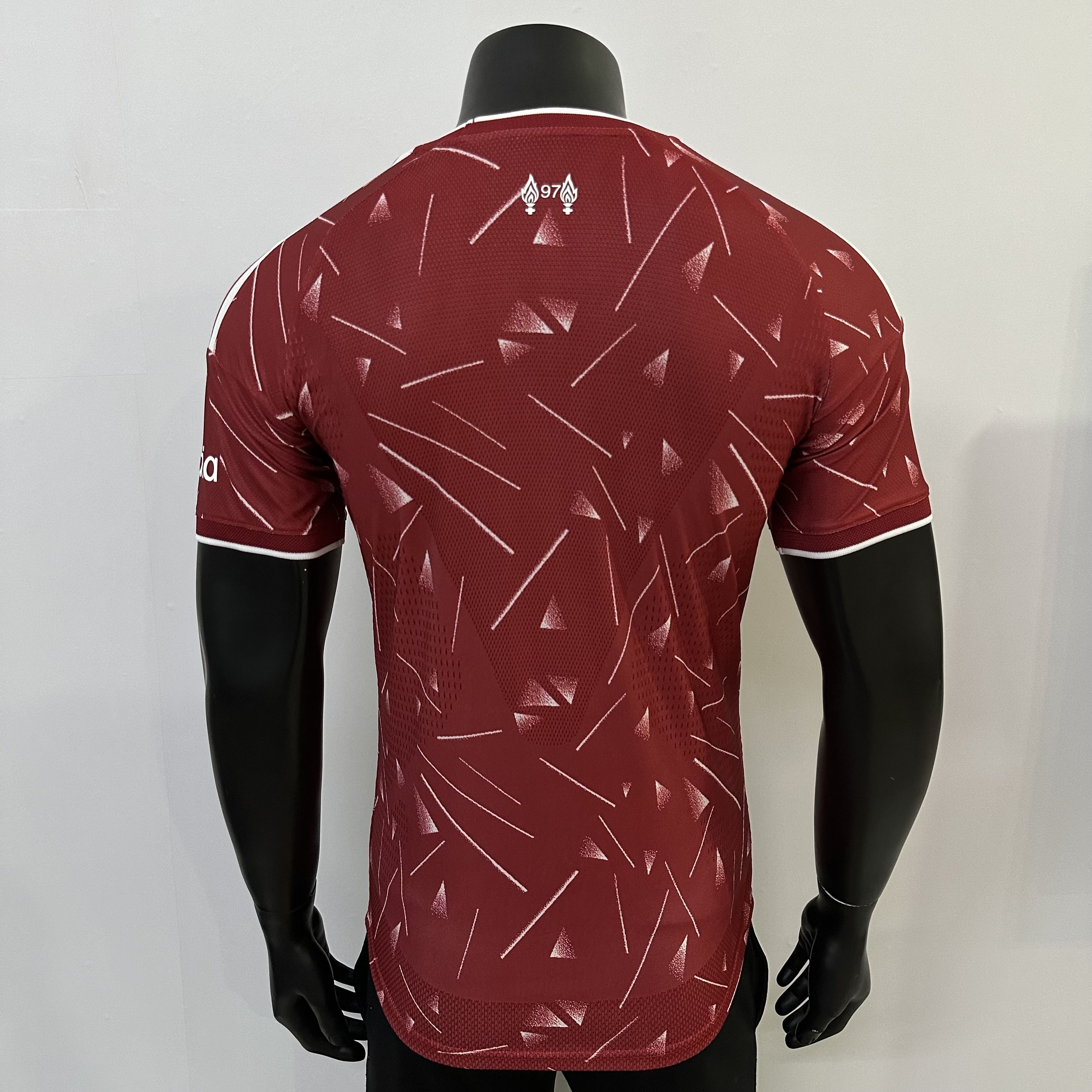Liverpool Player 26/27 Home Kit – image 4