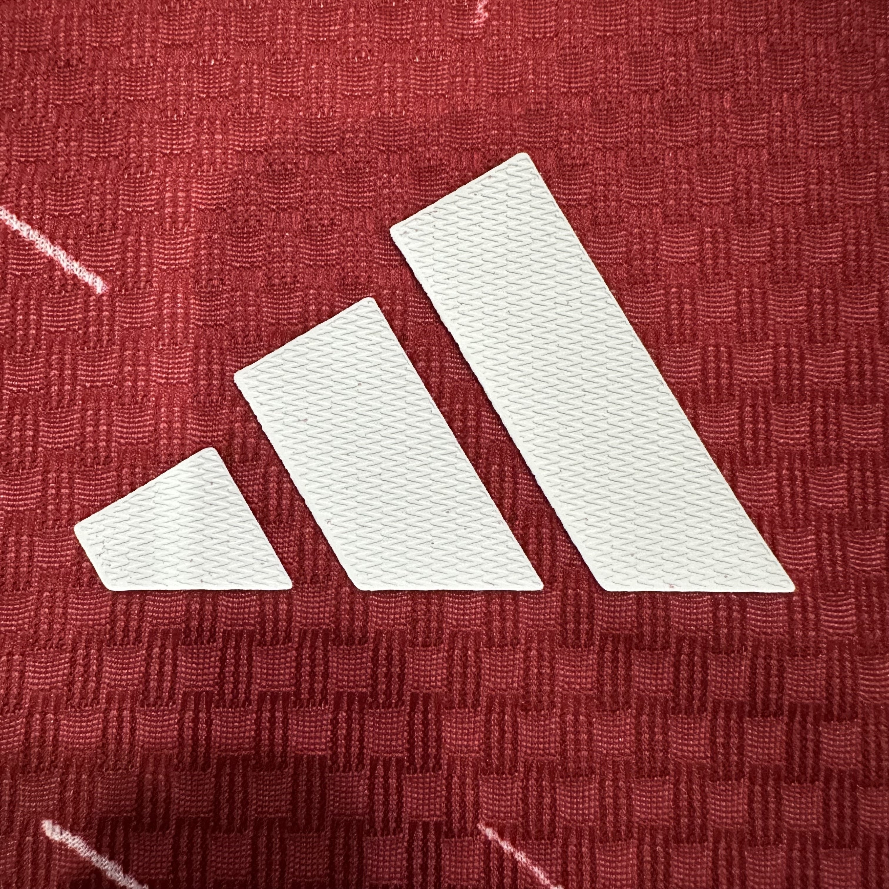 Liverpool Player 26/27 Home Kit – image 6
