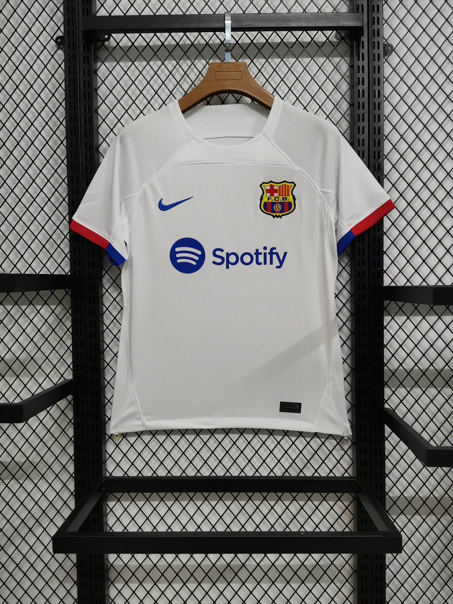 Barcelona 23/24 Away Kit – image 3