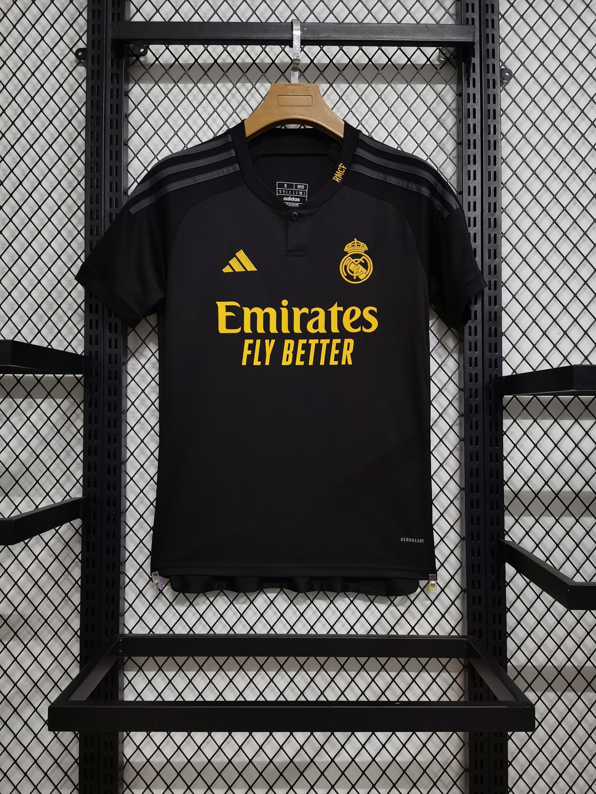 Real Madrid 23/24 Third Kit – image 1