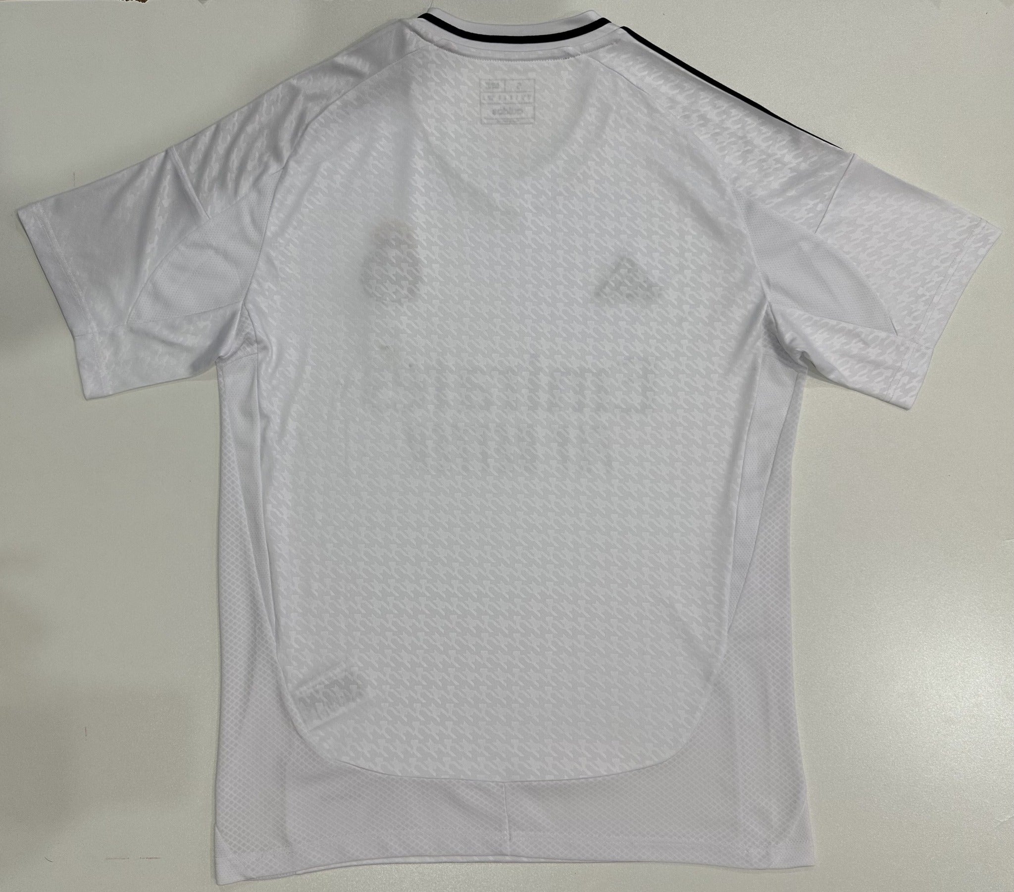 Real Madrid 24/25 Home Kit – image 6