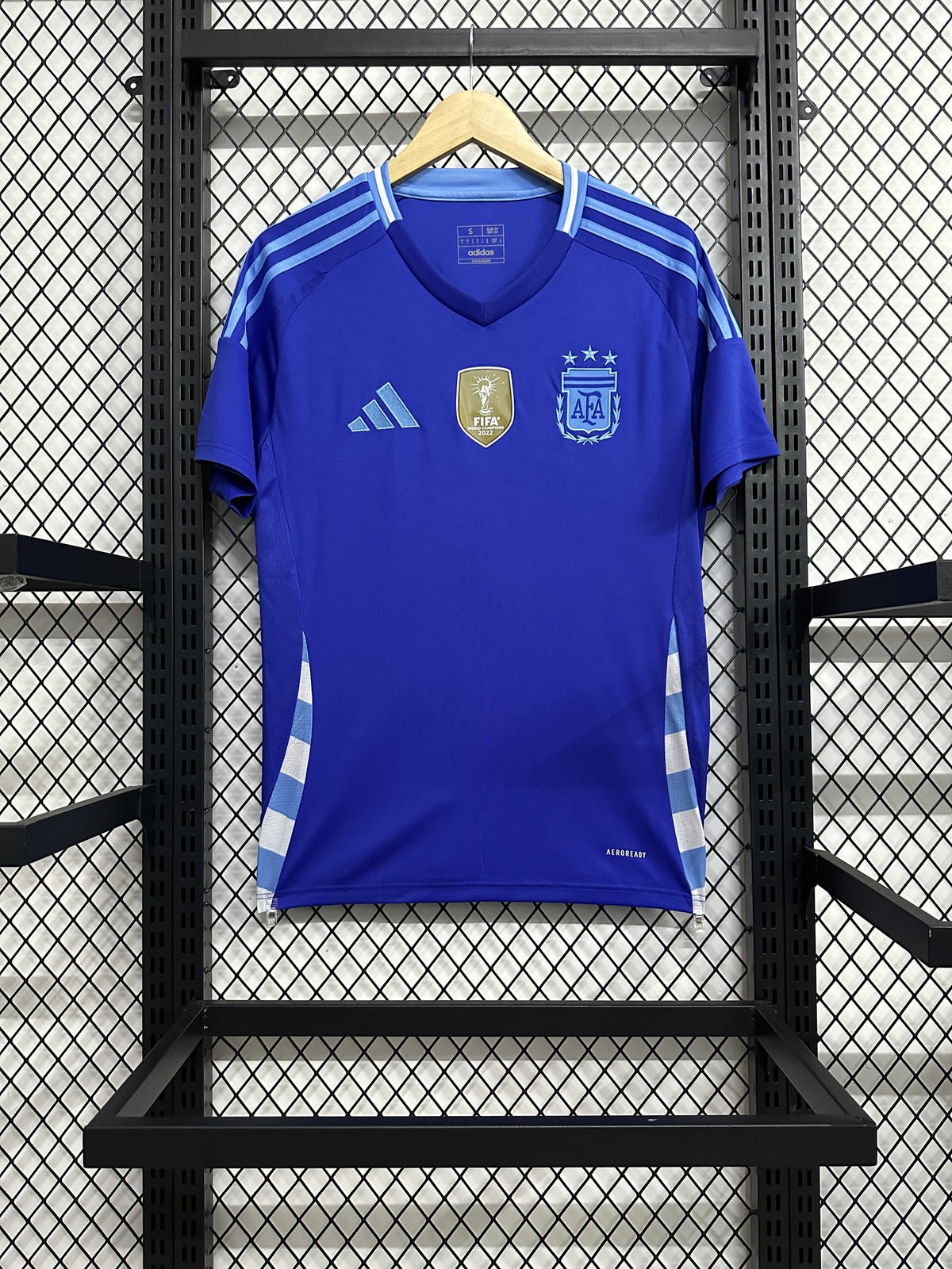 Argentina 24/25 Away Kit – image 1