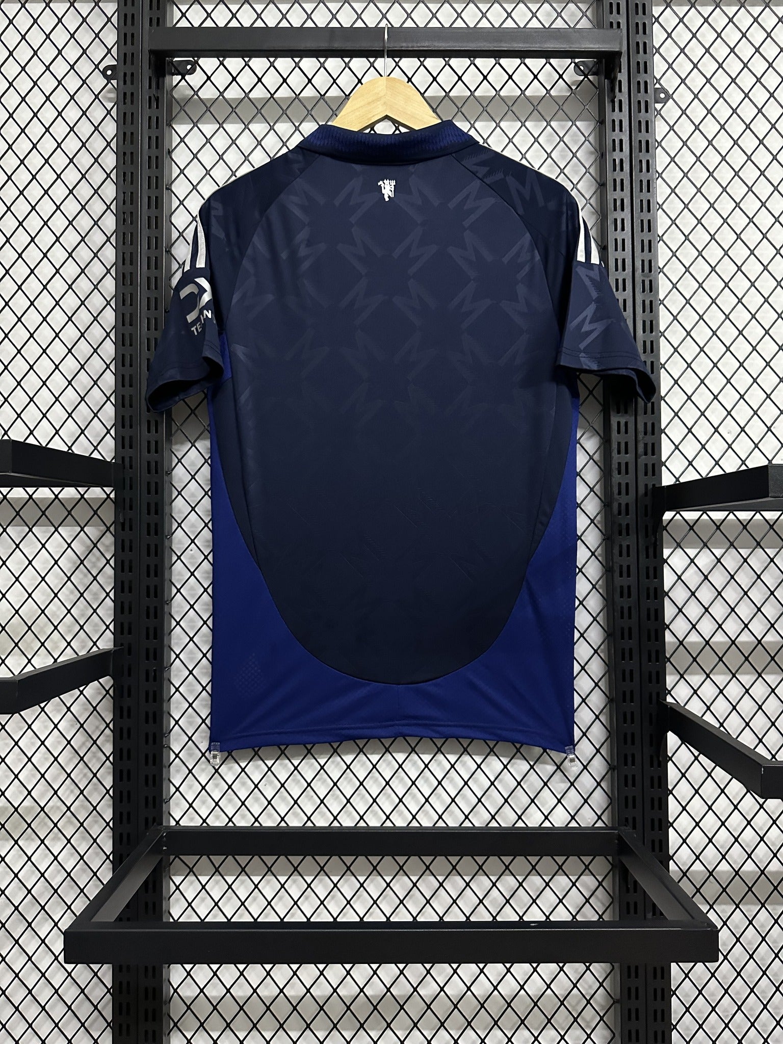 Manchester United 24/25 Away Kit – image 2