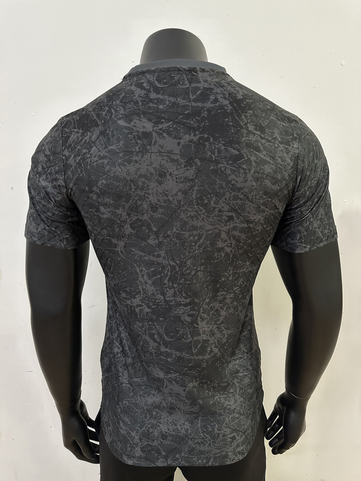 Manchester United Player 23/24 Collaboration Black Special Edition Kit – image 2