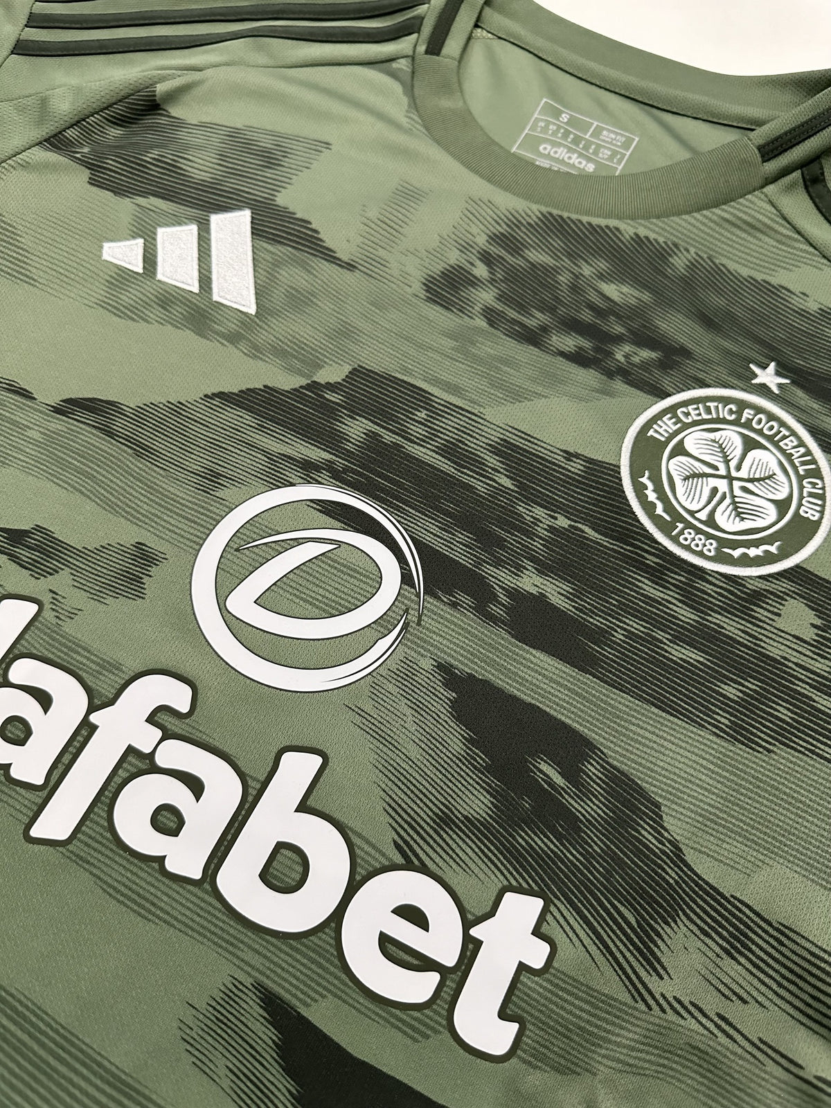 Celtic 24/25 Third Kit – image 4