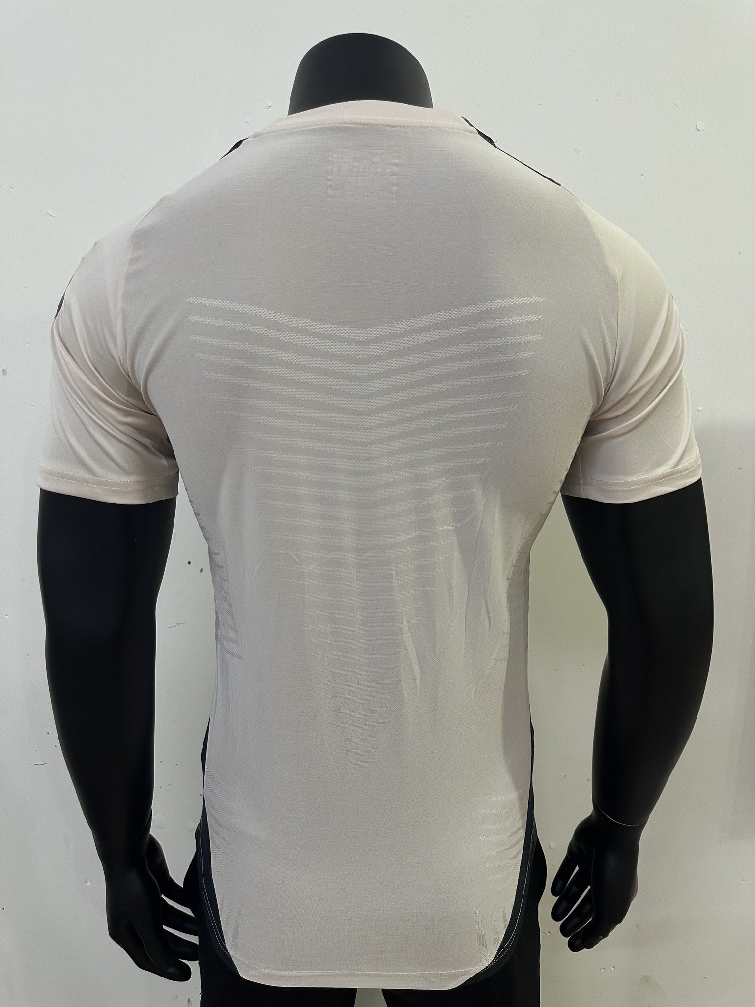 Real Madrid Player 24/25 Training Kit – image 2