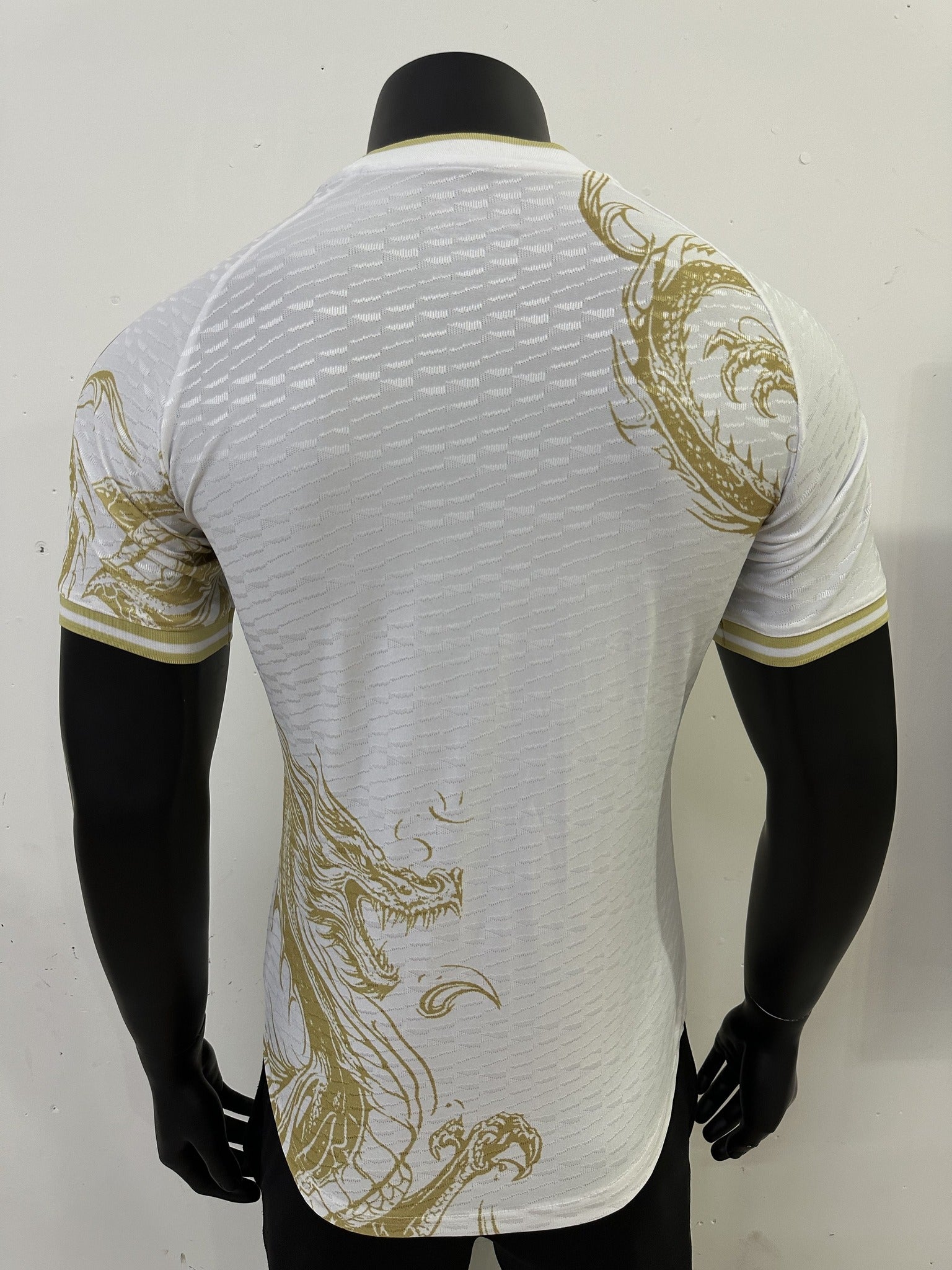 Real Madrid Player 24/25 Dragon White Special Edition Kit – image 2