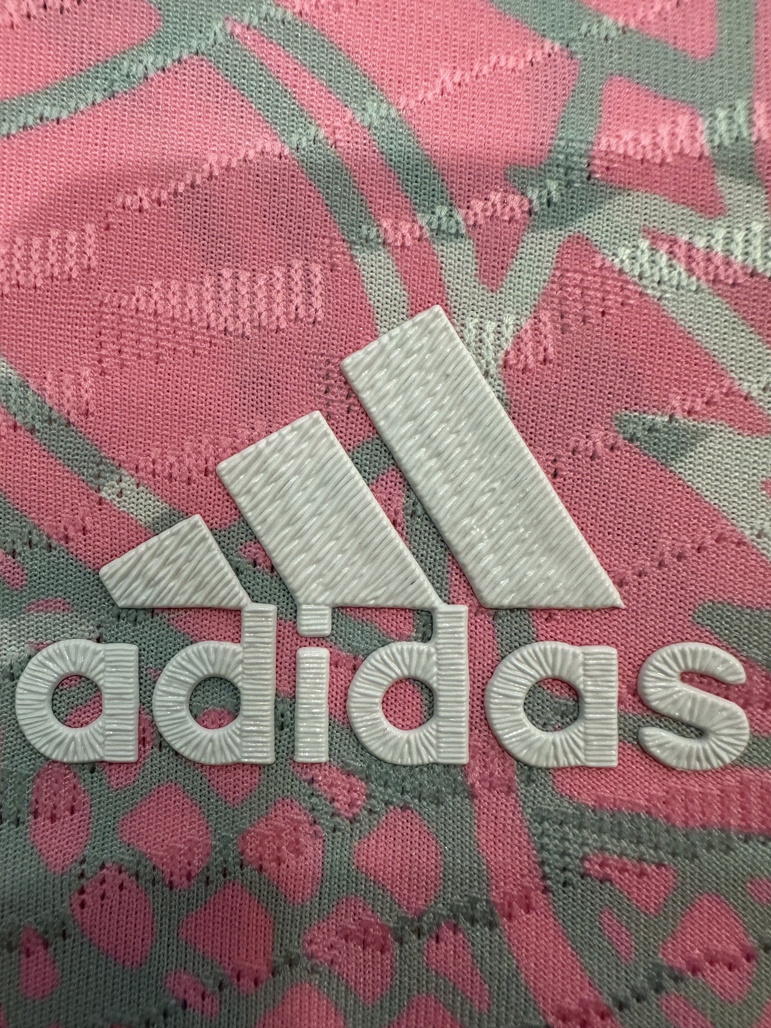 Real Madrid Player 23/24 Dragon Pink Special Edition Kit – image 5