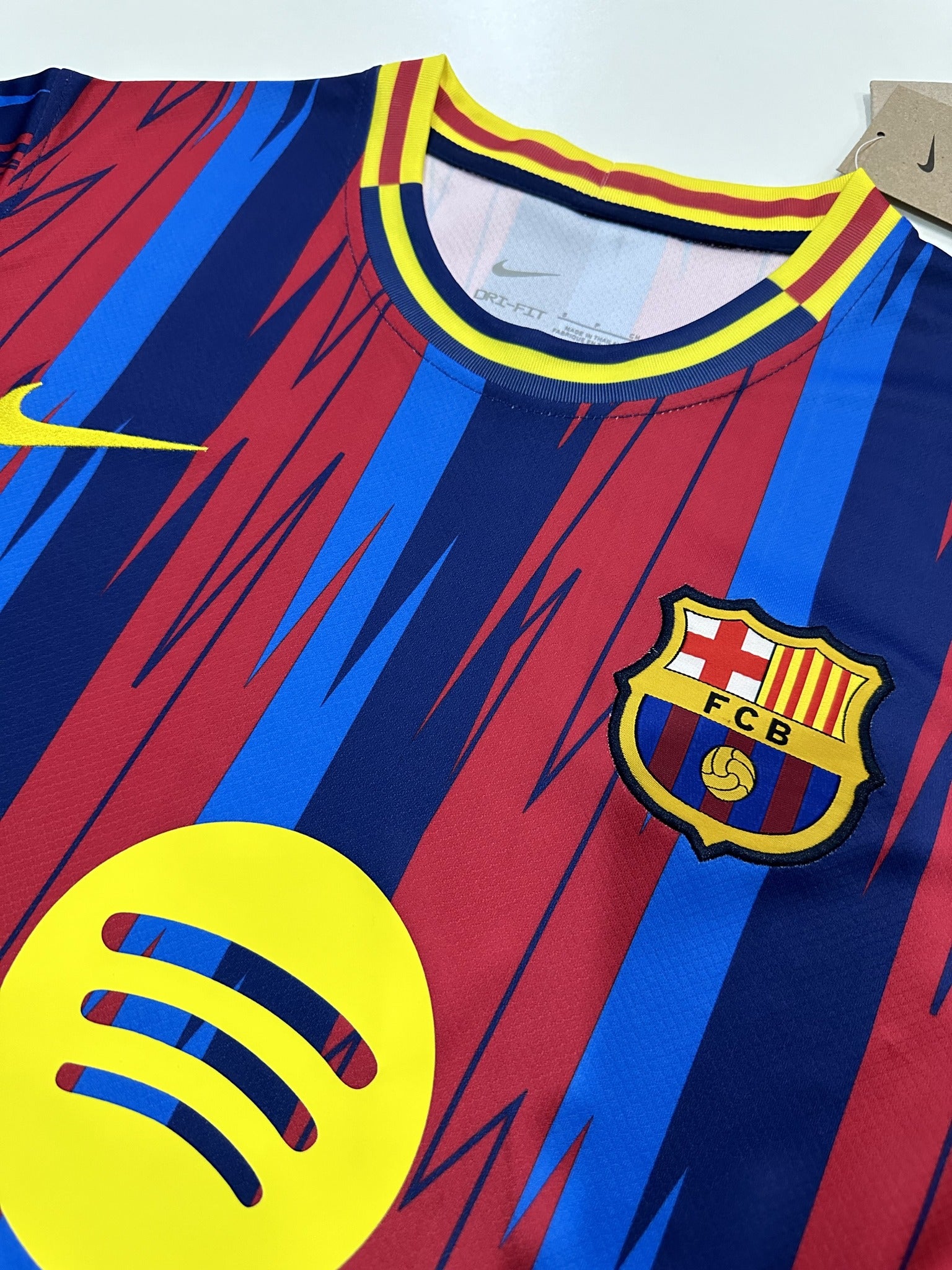 Barcelona 24/25 Special Edition Kit – image 4