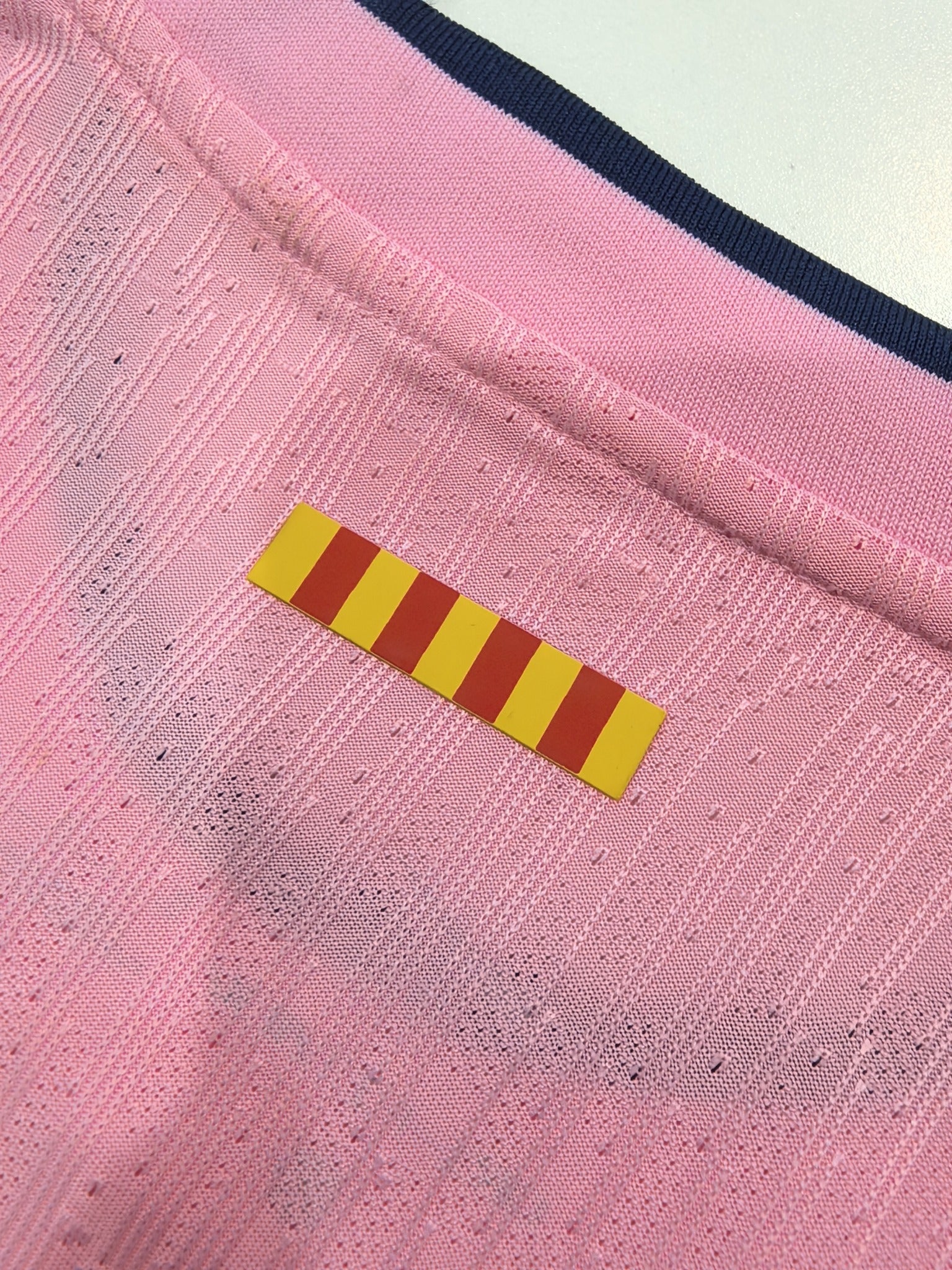 Barcelona Player 24/25 Pink Special Edition Kit – image 8