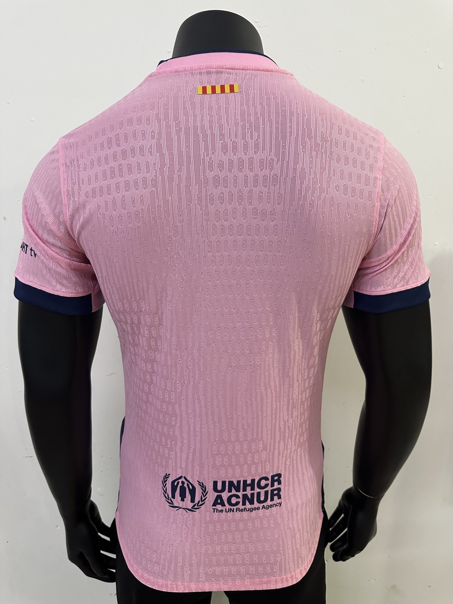 Barcelona Player 24/25 Pink Special Edition Kit – image 11