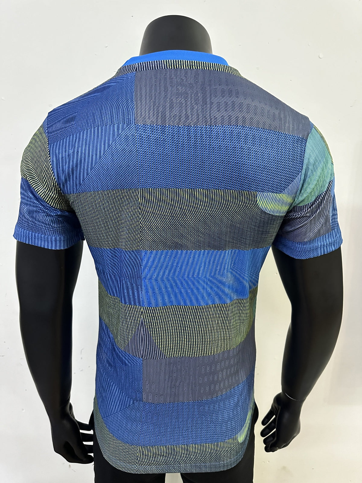 Real Madrid Player 25/26 Alternate Training Kit – image 2
