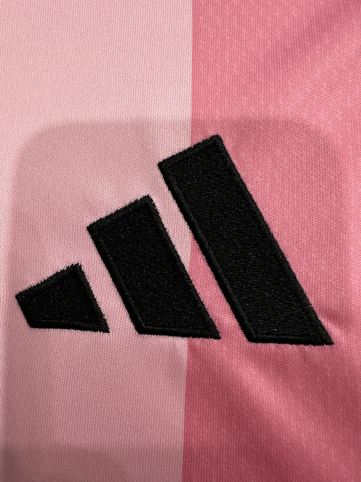 Inter Miami 25/26 Home Kit – image 6