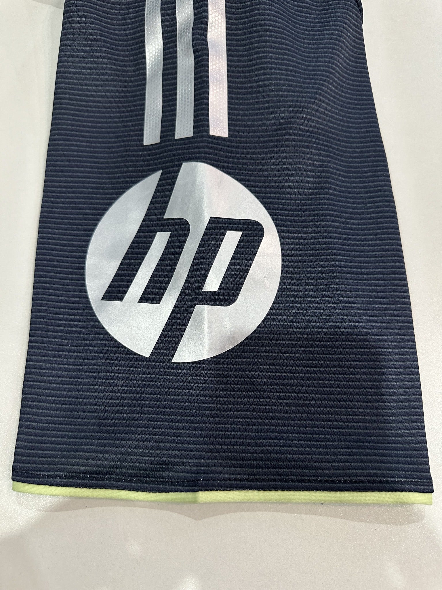 Real Madrid Player 25/26 Away Kit – image 6