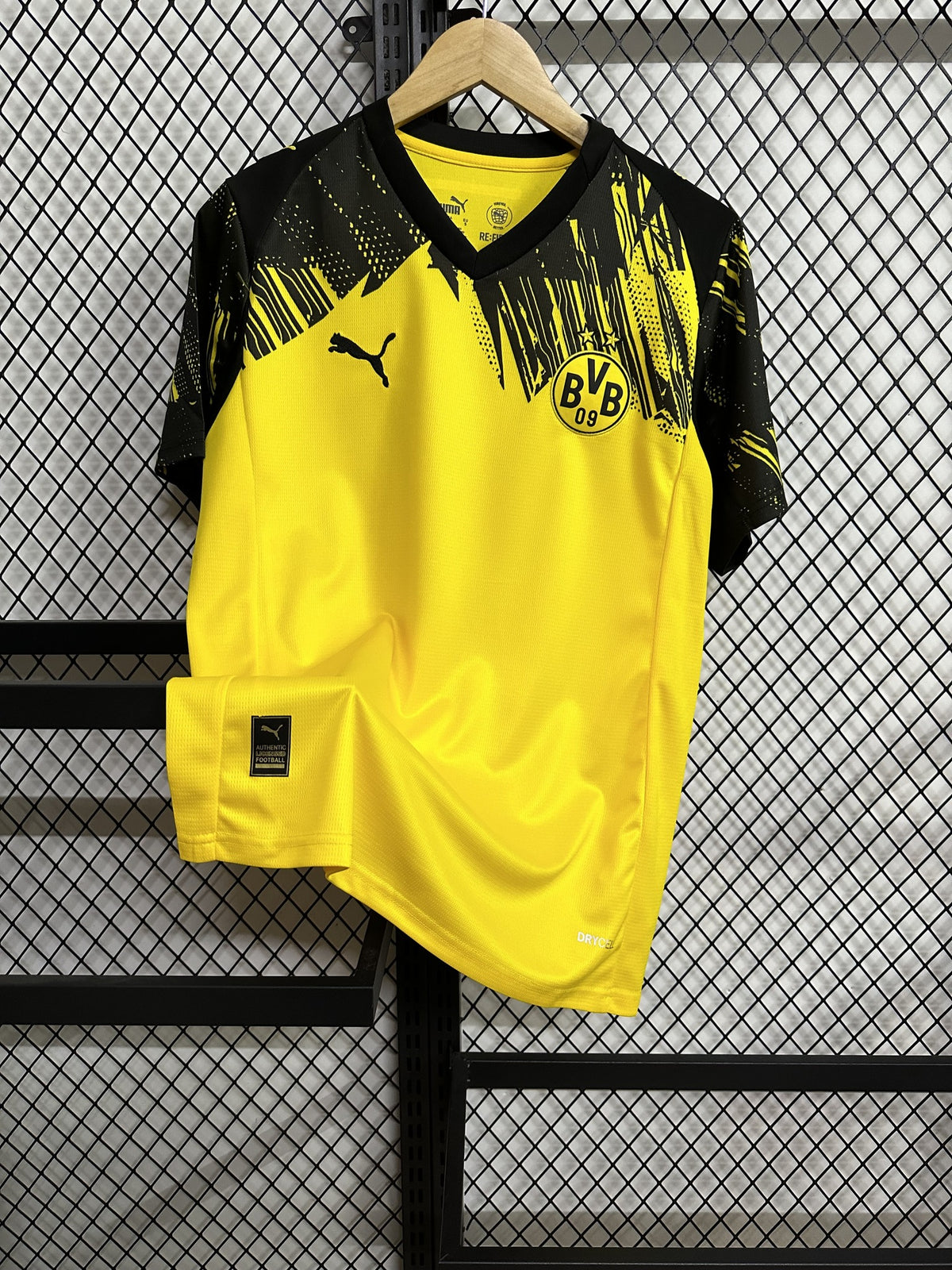 Borussia Dortmund 25/26 Home Club World Cup Kit – image 1