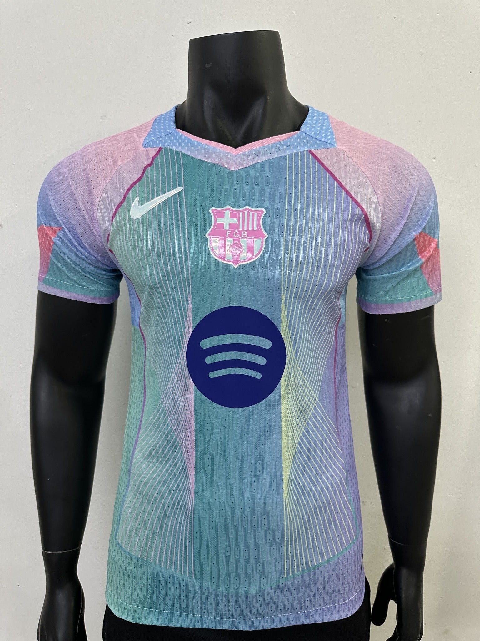 Barcelona Player 25/26 Design Blue & Pink Special Edition Kit – image 1